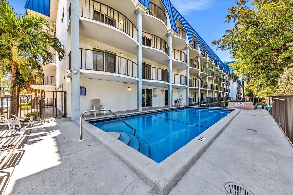 3909 N Ocean Boulevard 210, Fort Lauderdale, FL 33308 — photo 36 of 37