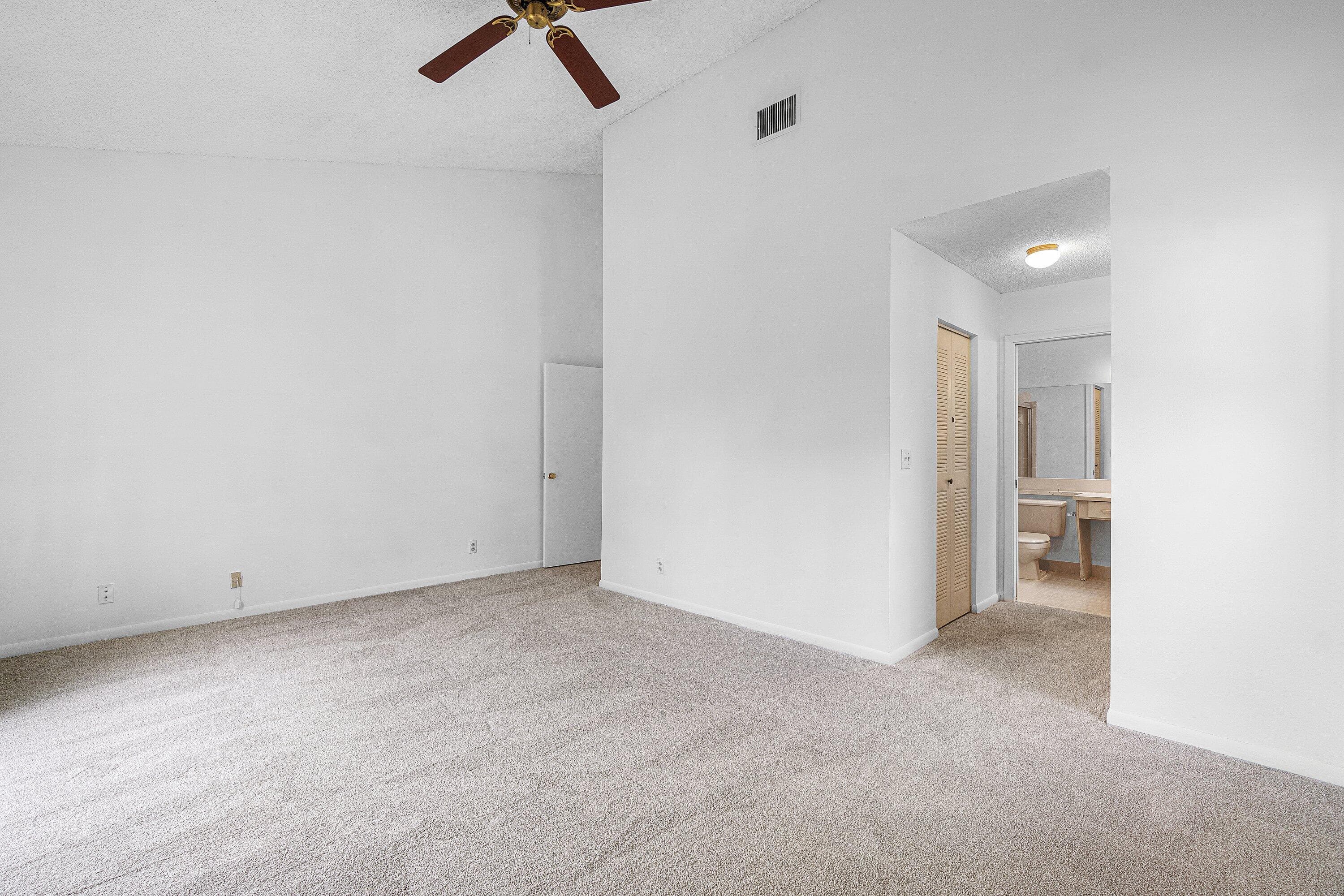 9297 Laurel Green Drive, Boynton Beach, FL 33437 — photo 21 of 40