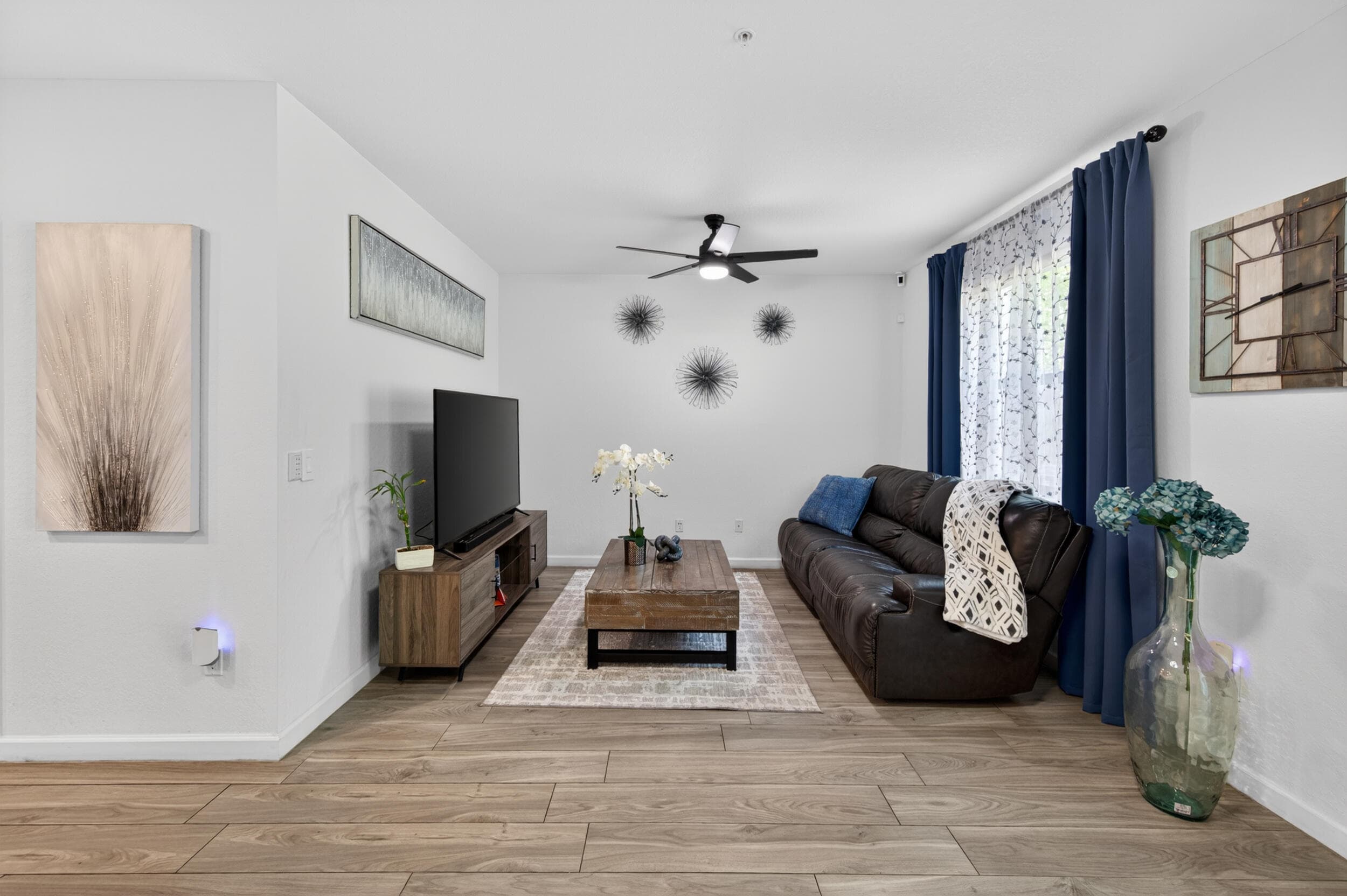 223 SW 159th Terrace, Pembroke Pines, FL 33027 — photo 10 of 30