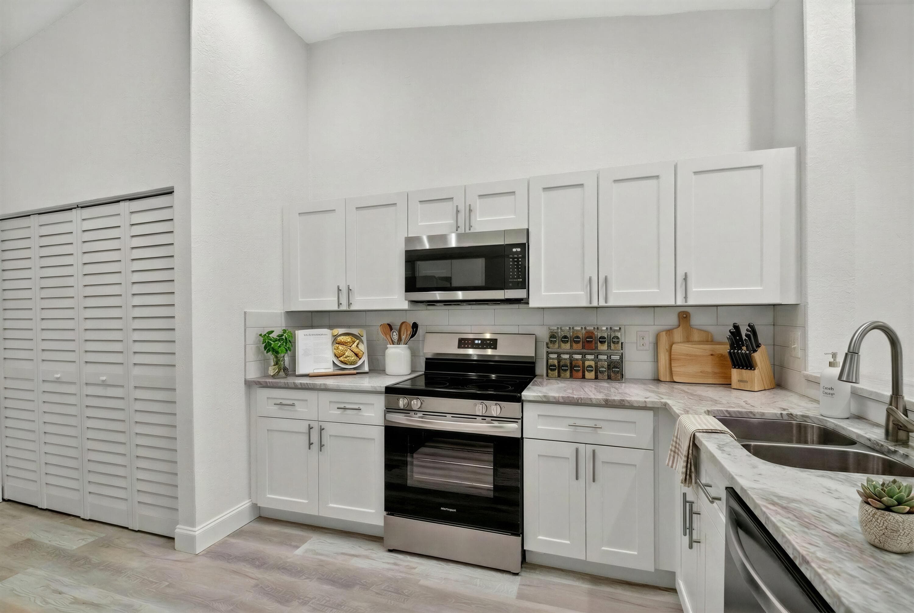 3730 Green Cypress Way, Lake Worth, FL 33467 — photo 14 of 48