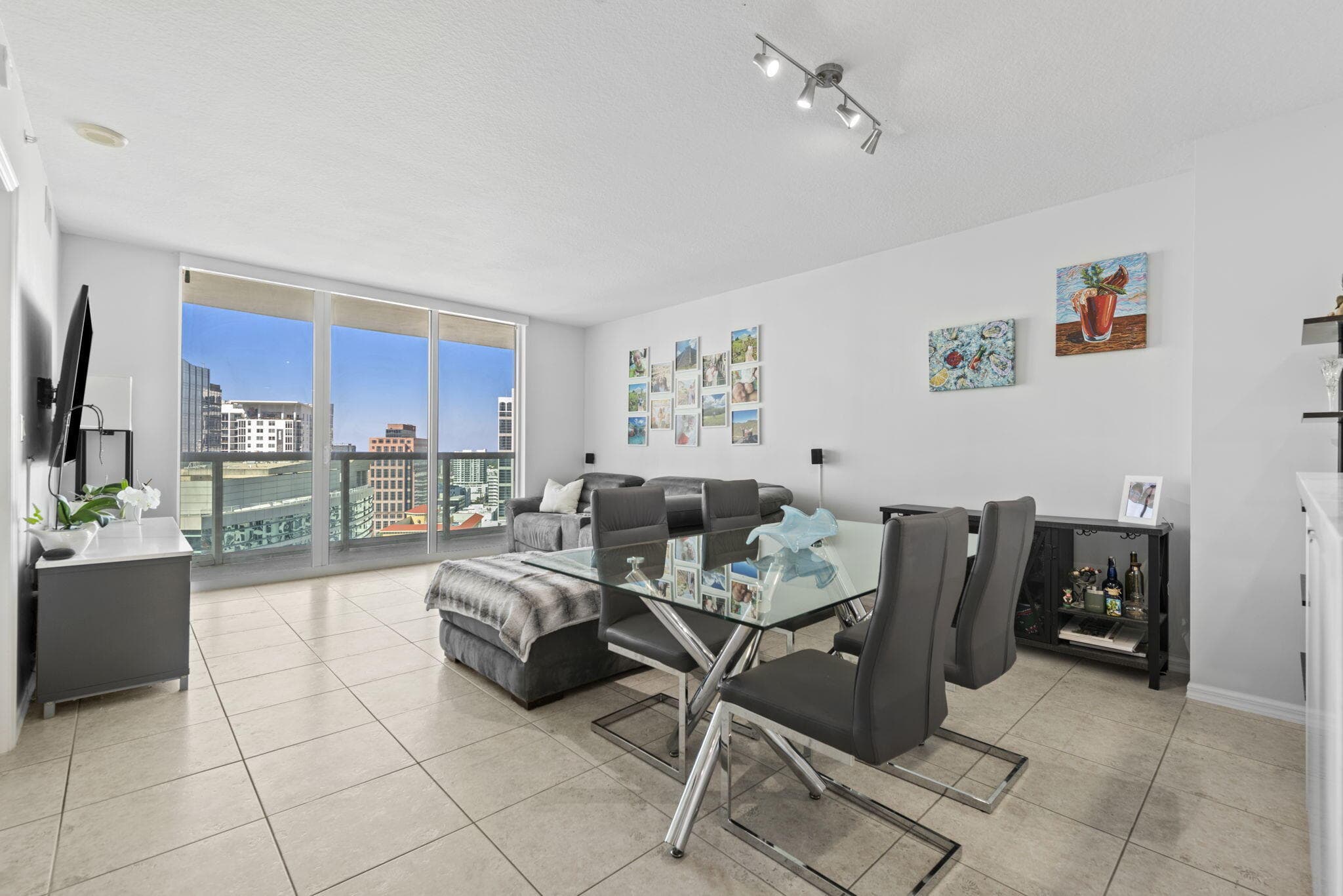 347 N New River Drive E 2707, Fort Lauderdale, FL 33301 — photo 4 of 47