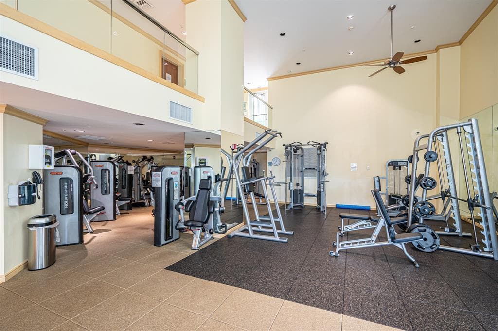 347 N New River Drive E 2707, Fort Lauderdale, FL 33301 — photo 38 of 47