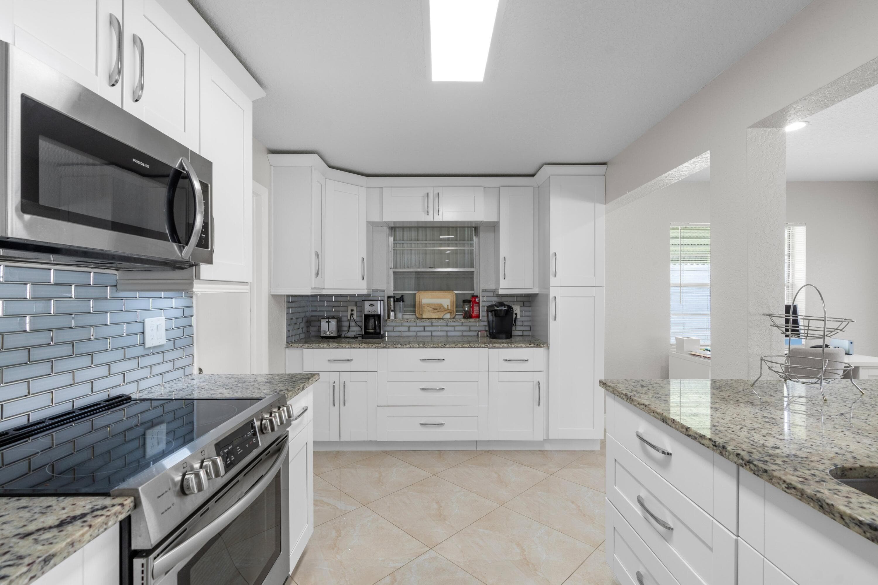 1701 SW 8th Avenue, Boynton Beach, FL 33426 — photo 8 of 44