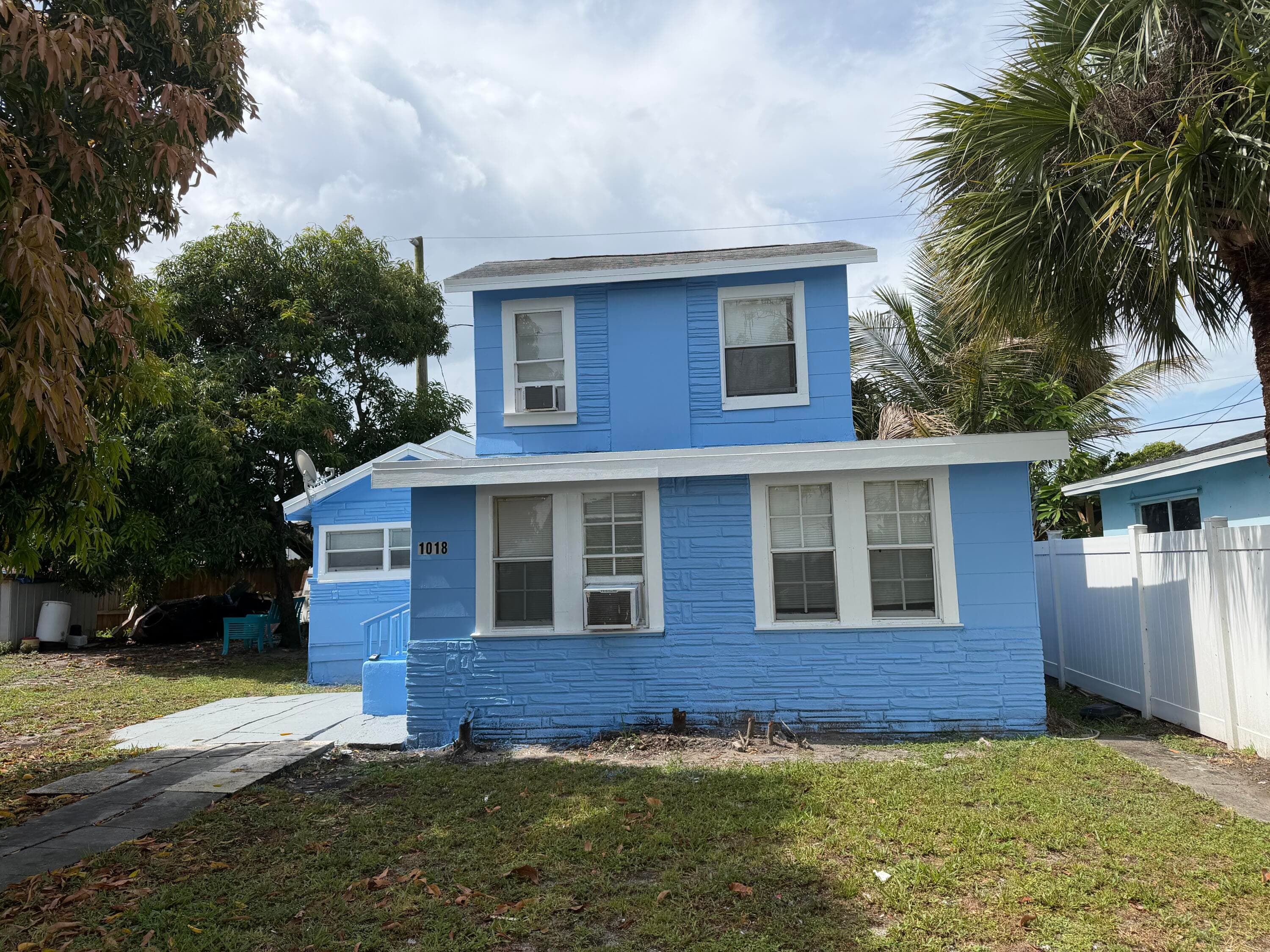 1018 Adams Street W, West Palm Beach, FL 33407 — photo 1 of 12