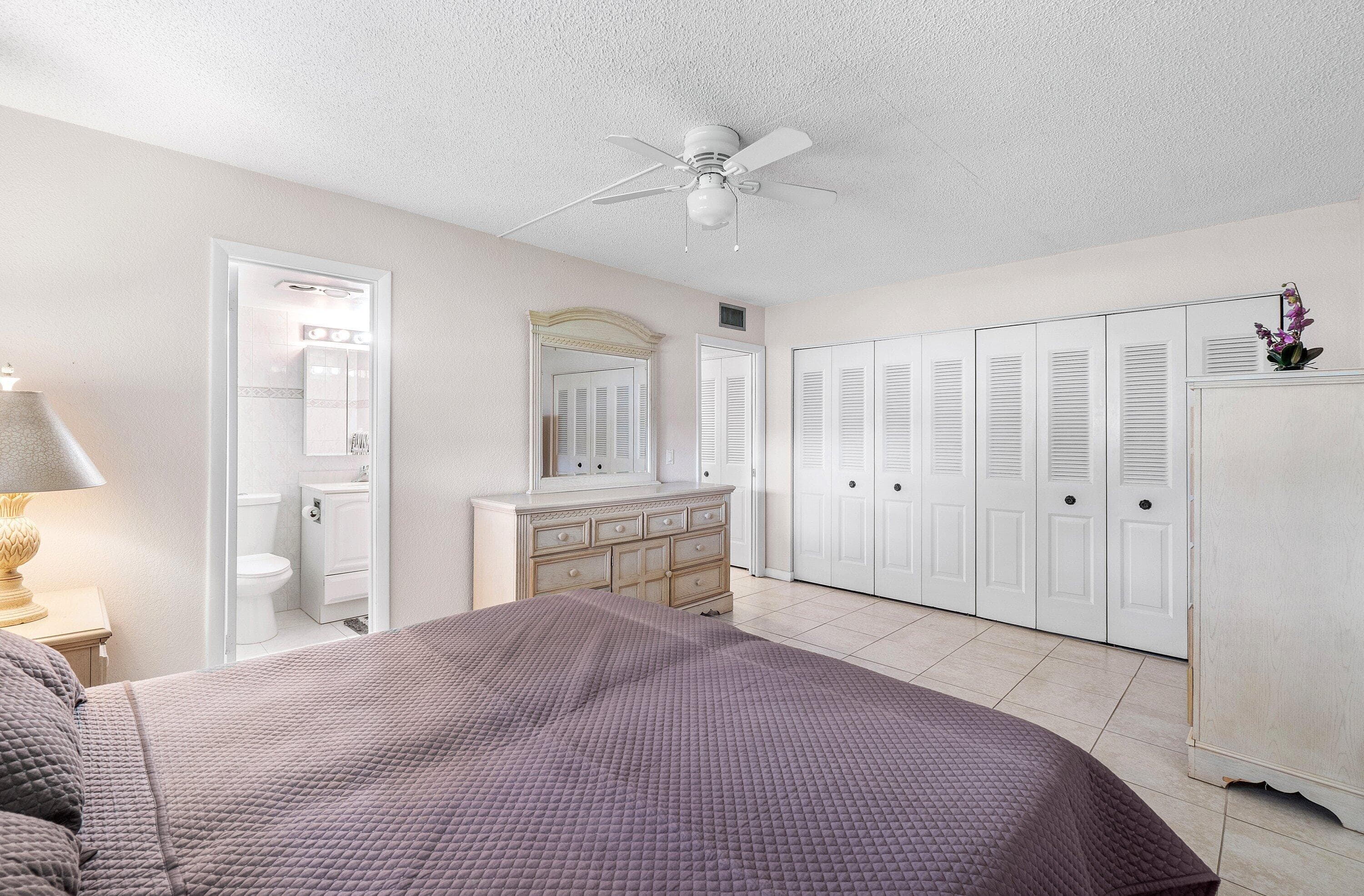 57 Canterbury, West Palm Beach, FL 33417 — photo 17 of 25