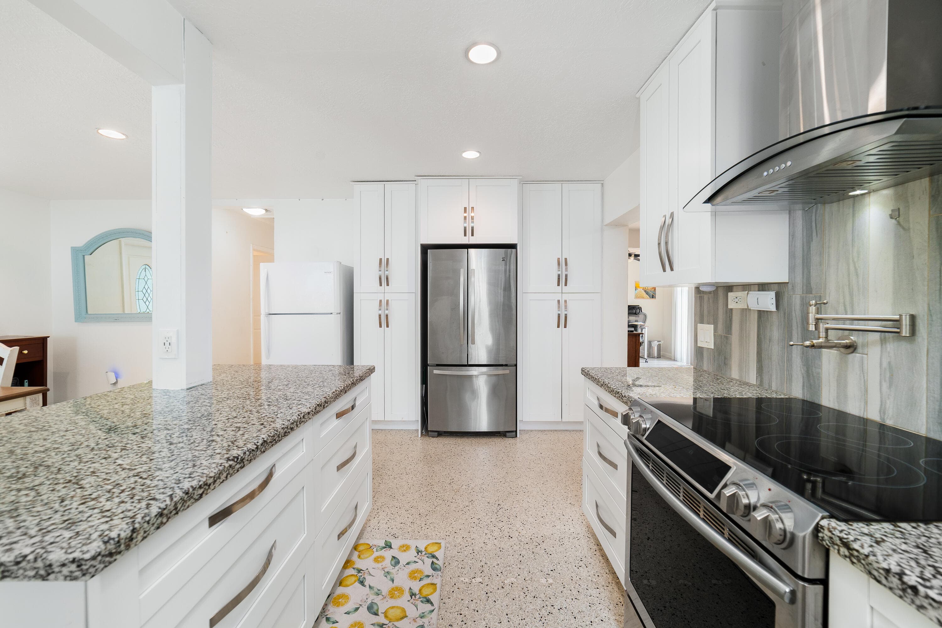 245 SW 5th Street, Dania Beach, FL 33004 — photo 8 of 35