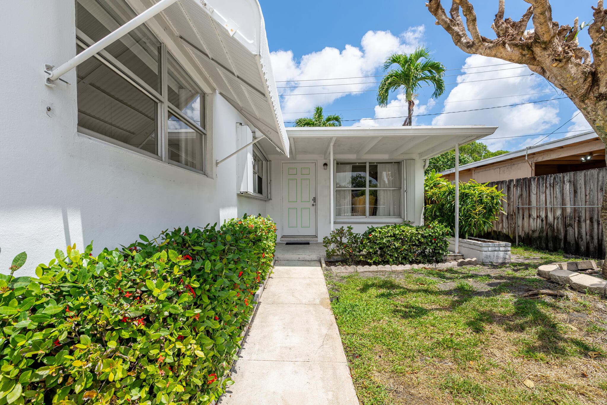 1029 Andrews Road, West Palm Beach, FL 33405 — photo 3 of 29