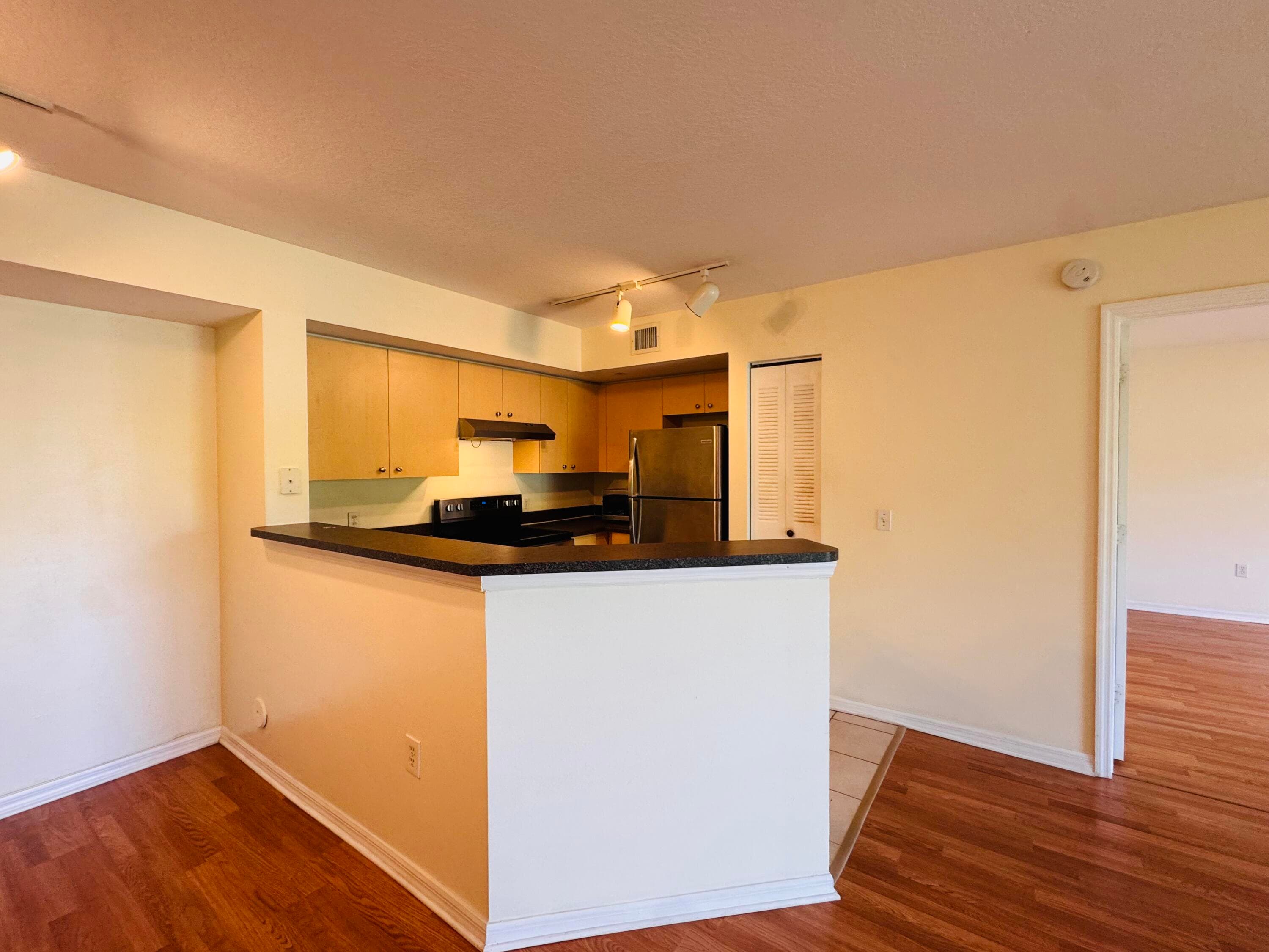 4171 San Marino Boulevard 108, West Palm Beach, FL 33409 — photo 16 of 30