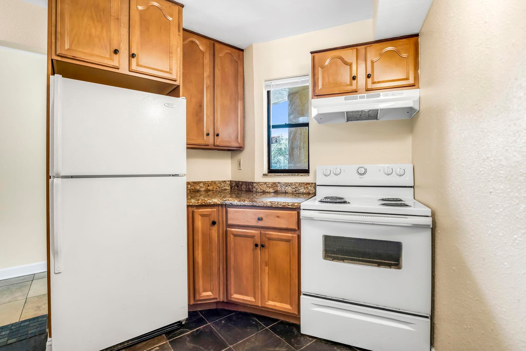 9000 NW 28th Drive 1-204, Coral Springs, FL 33065 — photo 25 of 42
