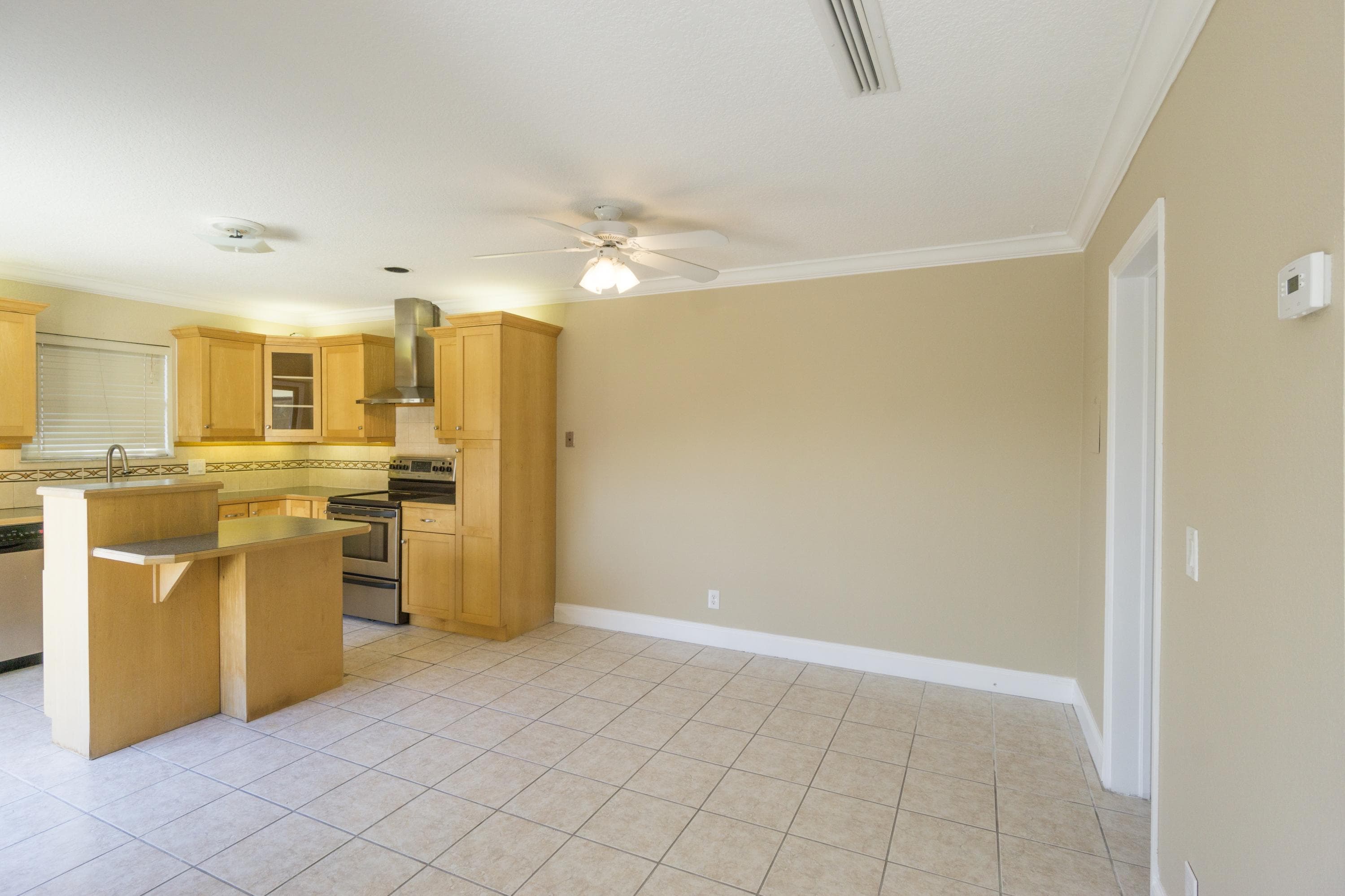 110 N Delaware Boulevard 15d, Jupiter, FL 33458 — photo 4 of 21