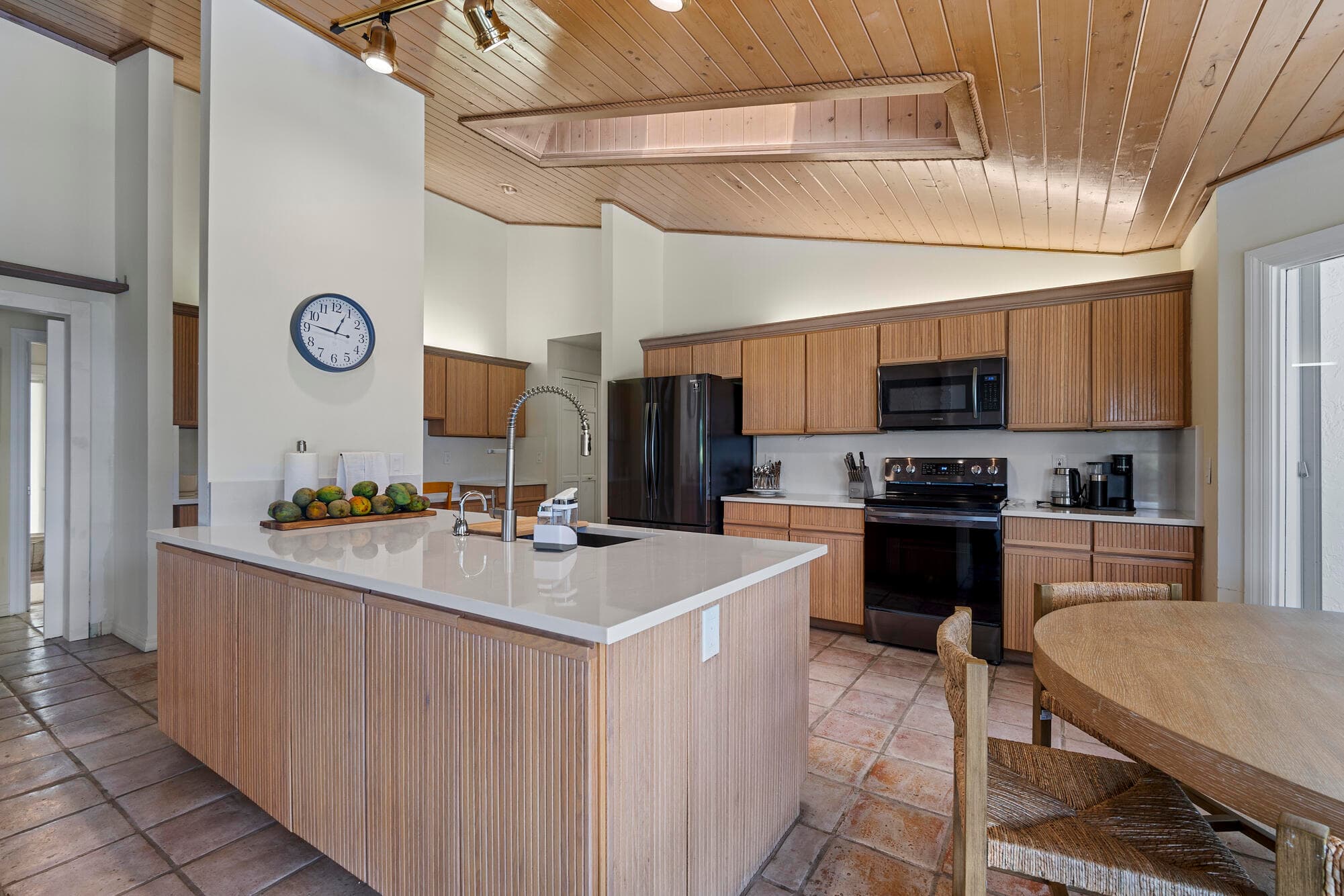 10252 Shireoaks Lane, Boca Raton, FL 33498 — photo 15 of 52
