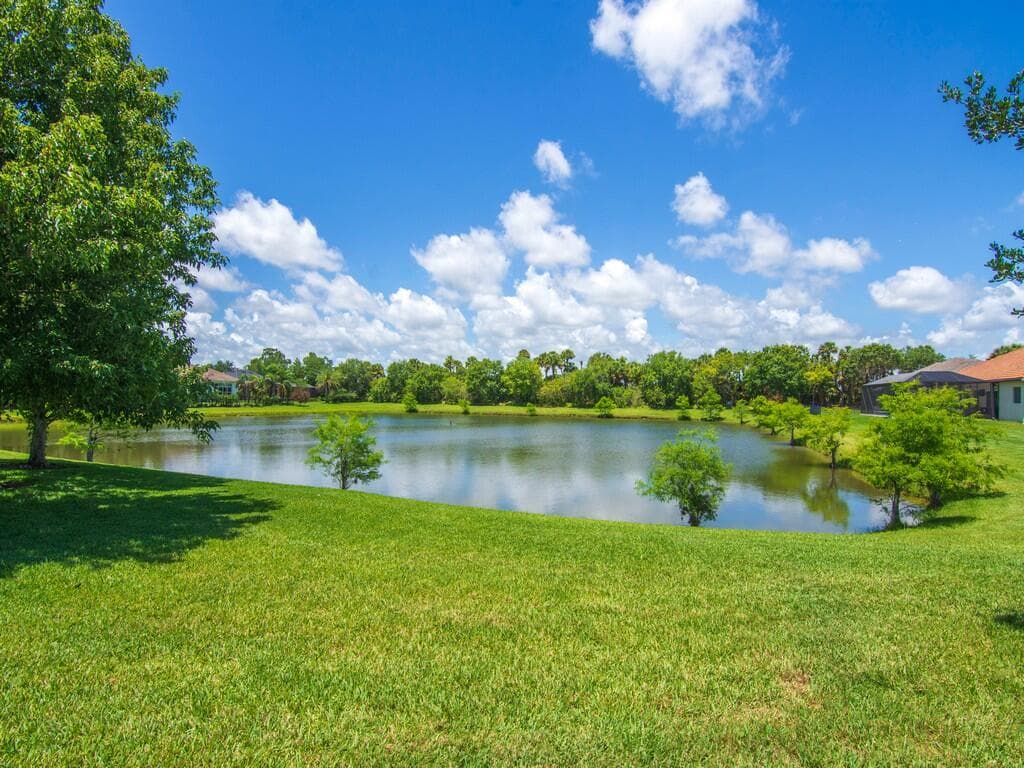 4405 65th Drive, Vero Beach, FL 32967 — photo 13 of 43