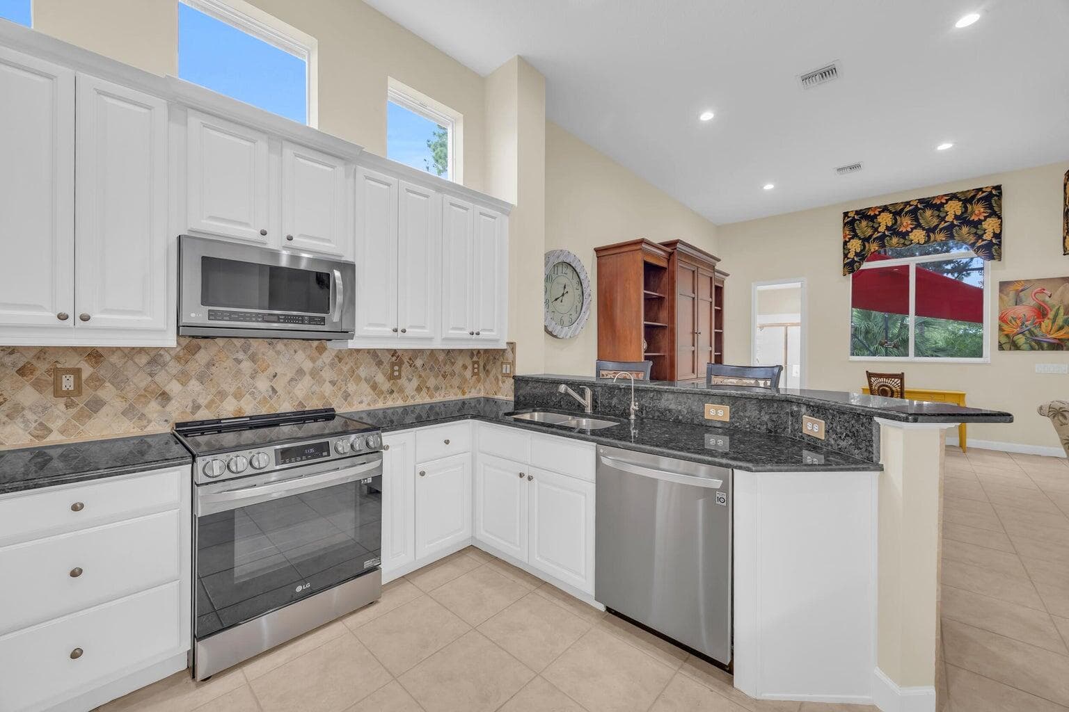 8821 Champions Way, Port St. Lucie, FL 34986 — photo 6 of 36