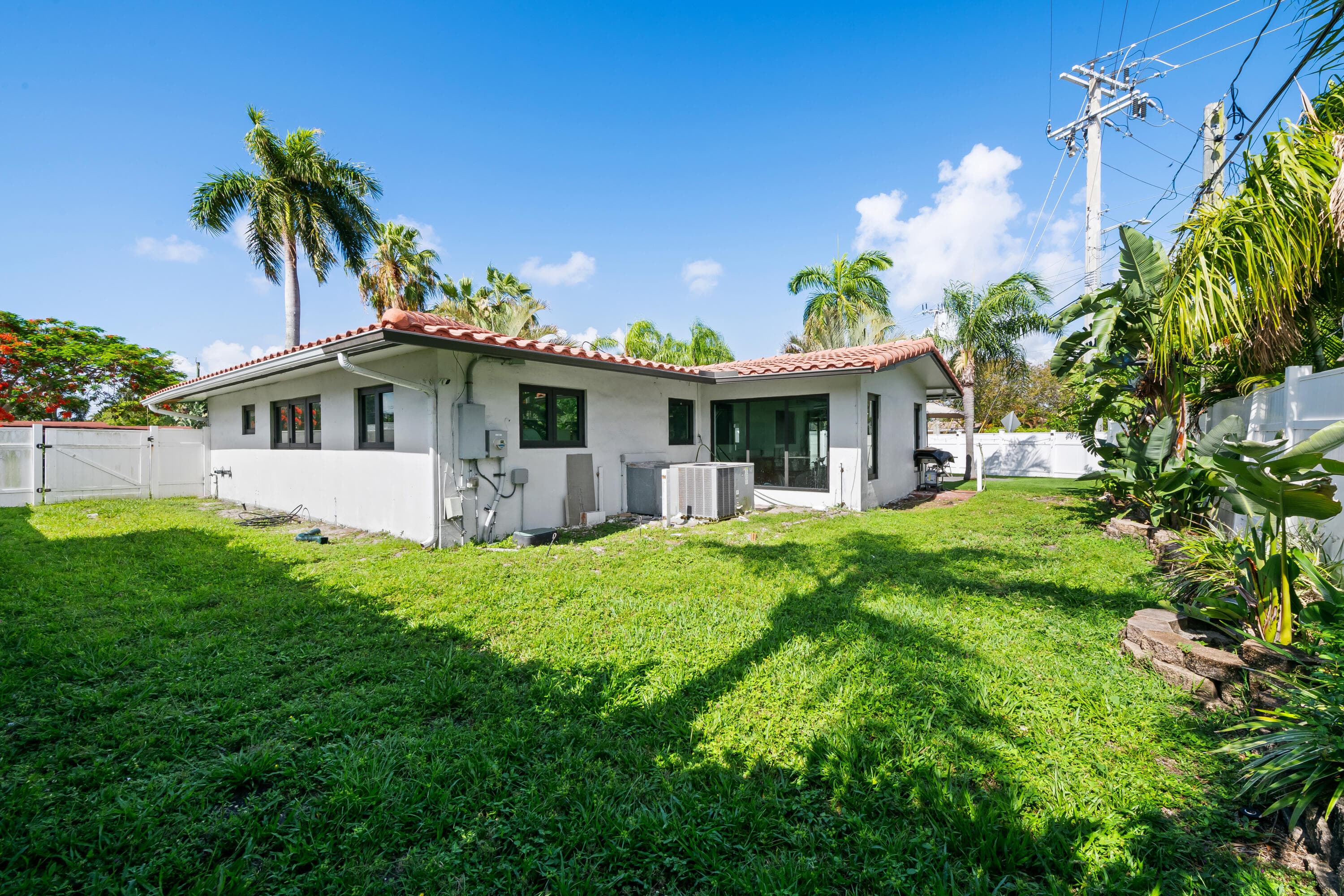 2601 NE 8th Court, Pompano Beach, FL 33062 — photo 23 of 29