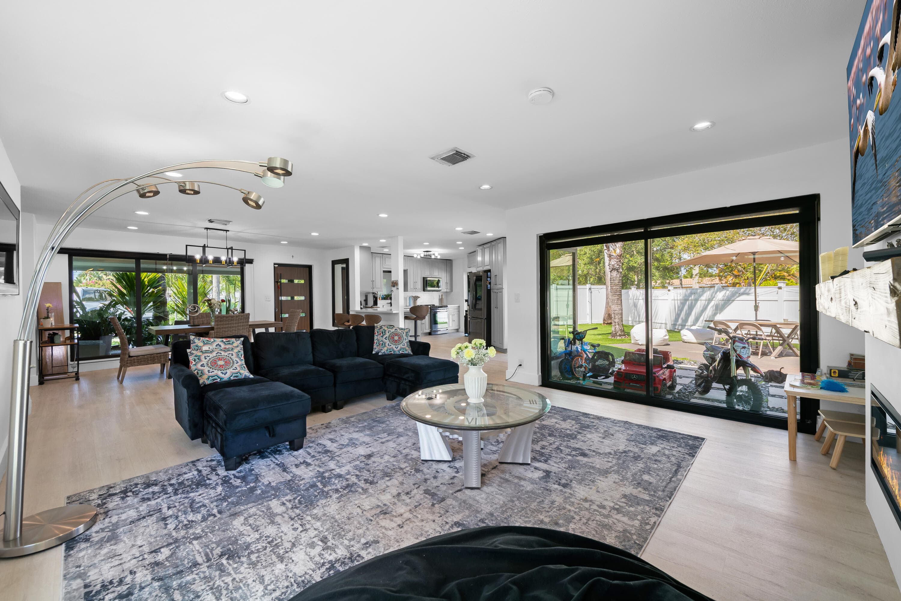 2601 NE 8th Court, Pompano Beach, FL 33062 — photo 14 of 29