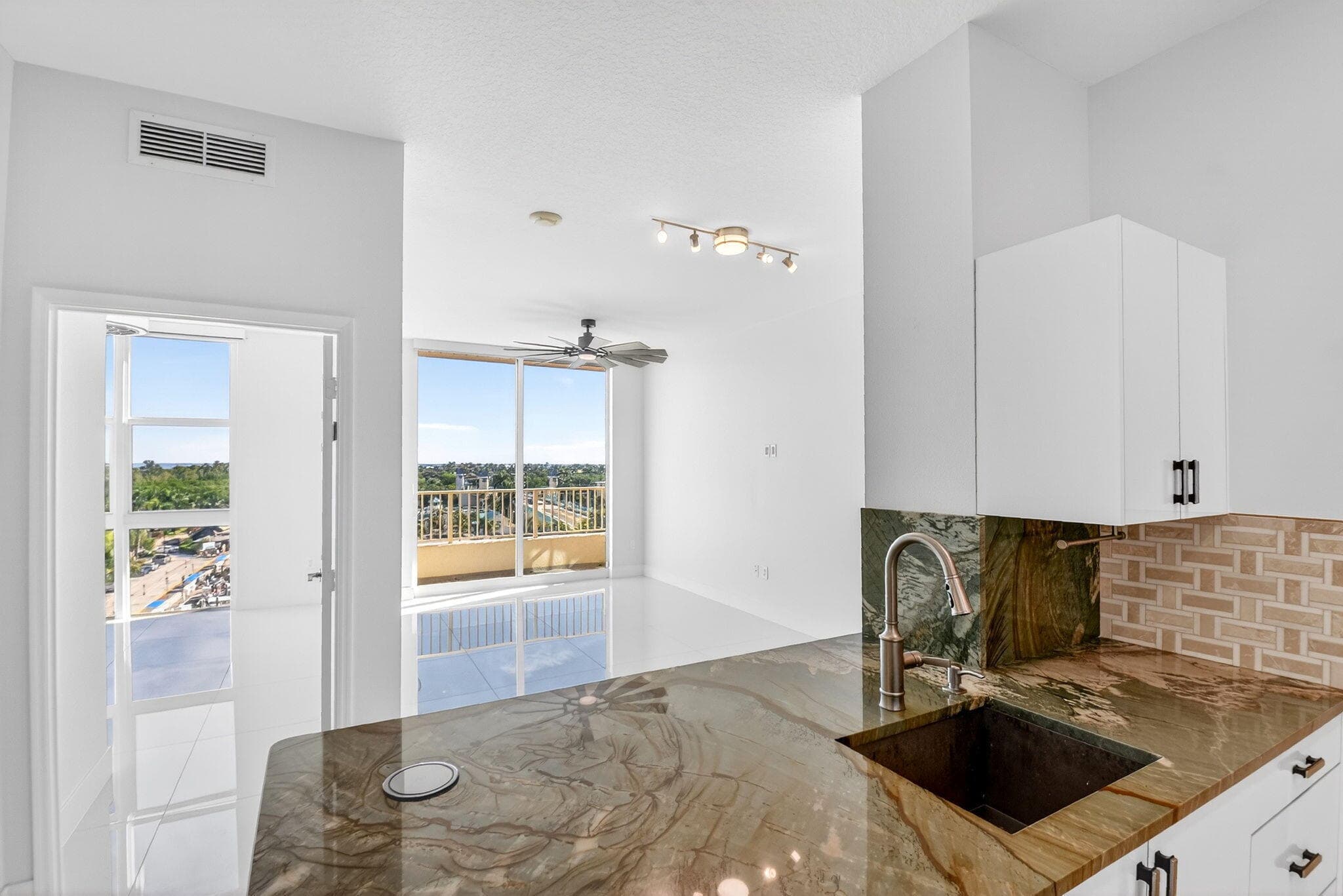 100 NE 6th Street Ph 704, Boynton Beach, FL 33435 — photo 2 of 29