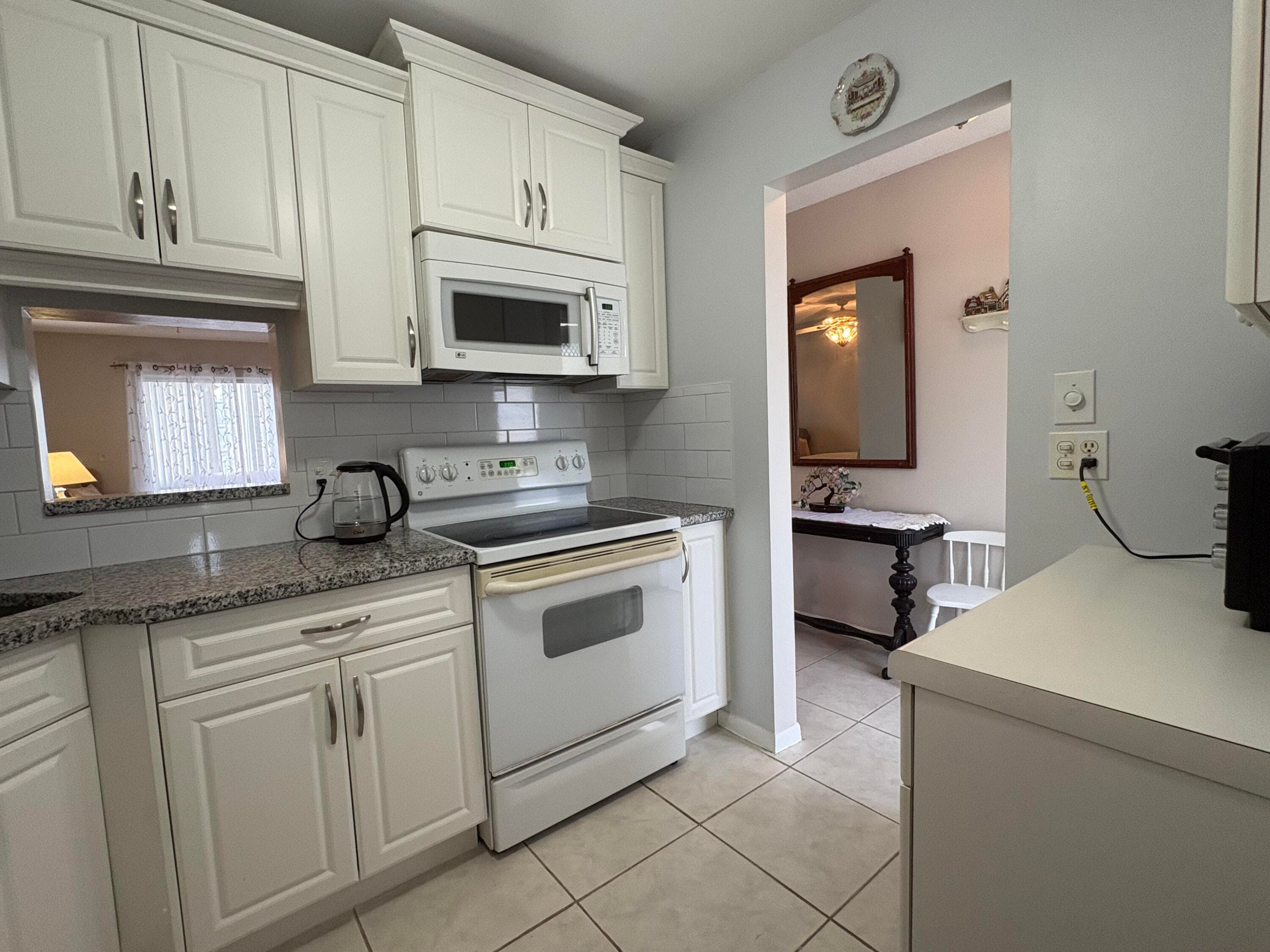 108 NE 20th Avenue NE 206, Boynton Beach, FL 33435 — photo 3 of 33
