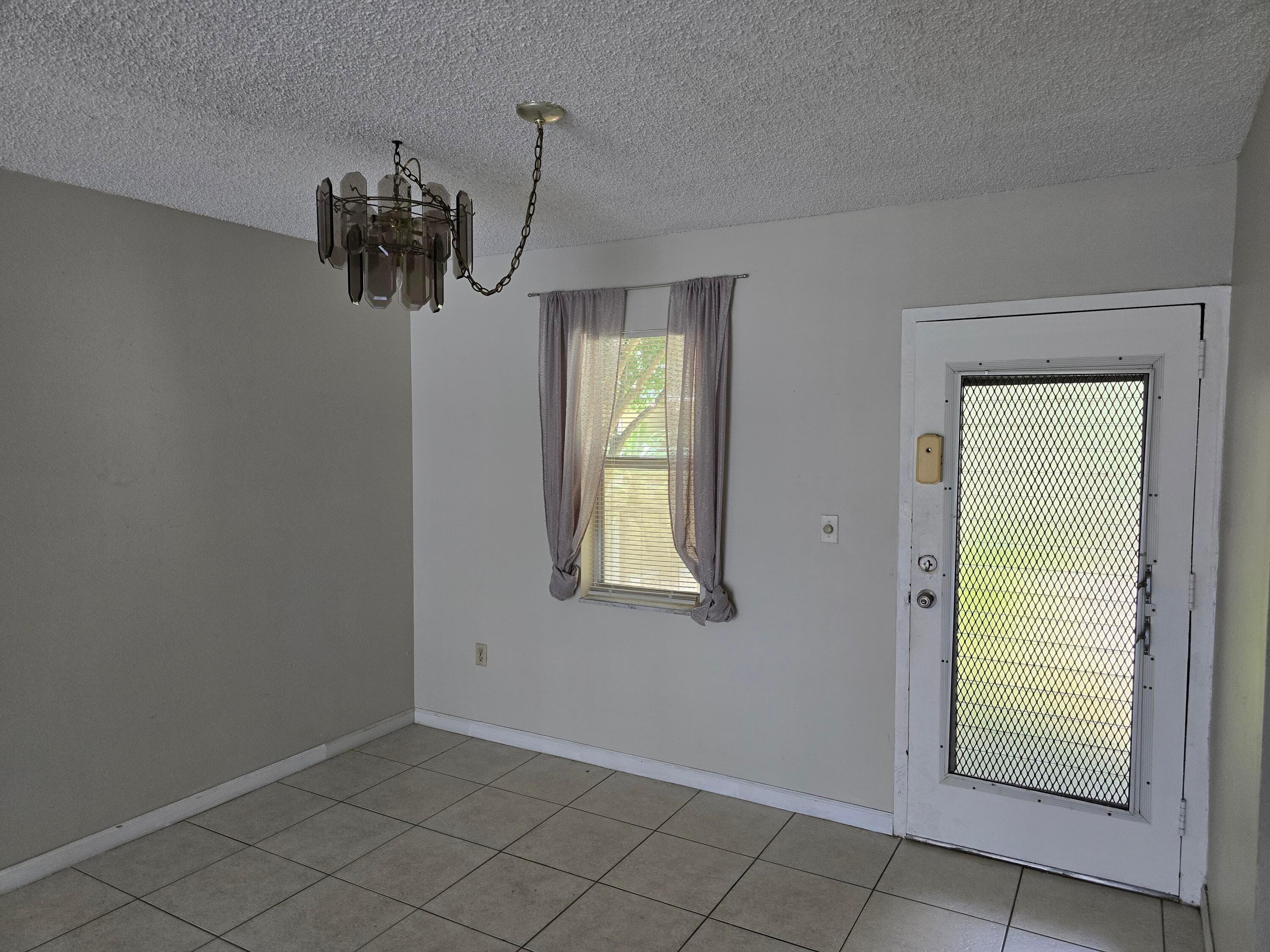 1800 N Lauderdale Avenue 1205, North Lauderdale, FL 33068 — photo 4 of 11