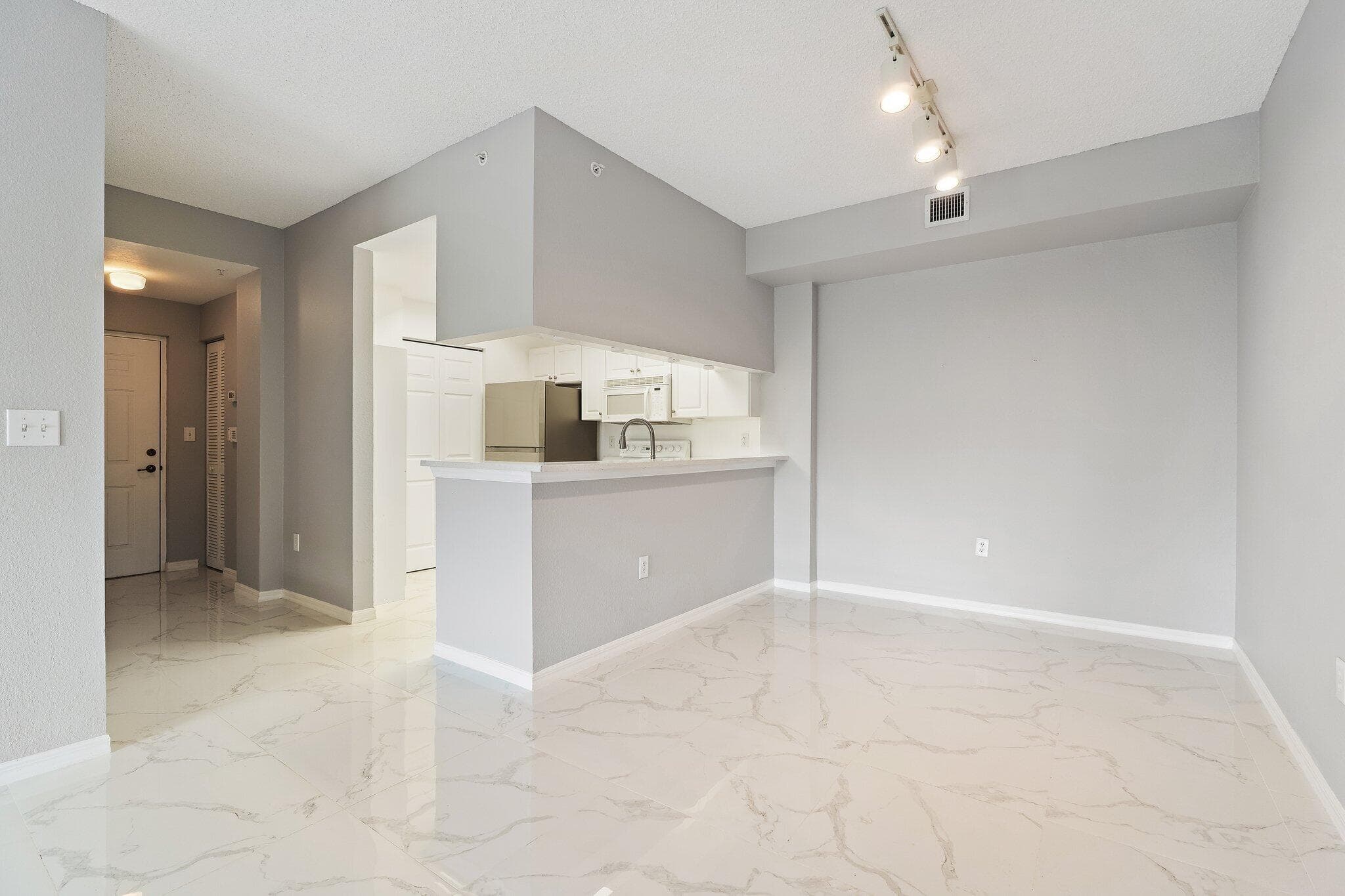 2917 Tuscany Court 302, Palm Beach Gardens, FL 33410 — photo 16 of 52