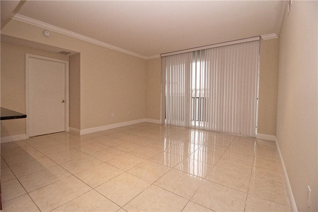 4100 Salzedo Street 512, Coral Gables, FL 33146 — photo 2 of 32