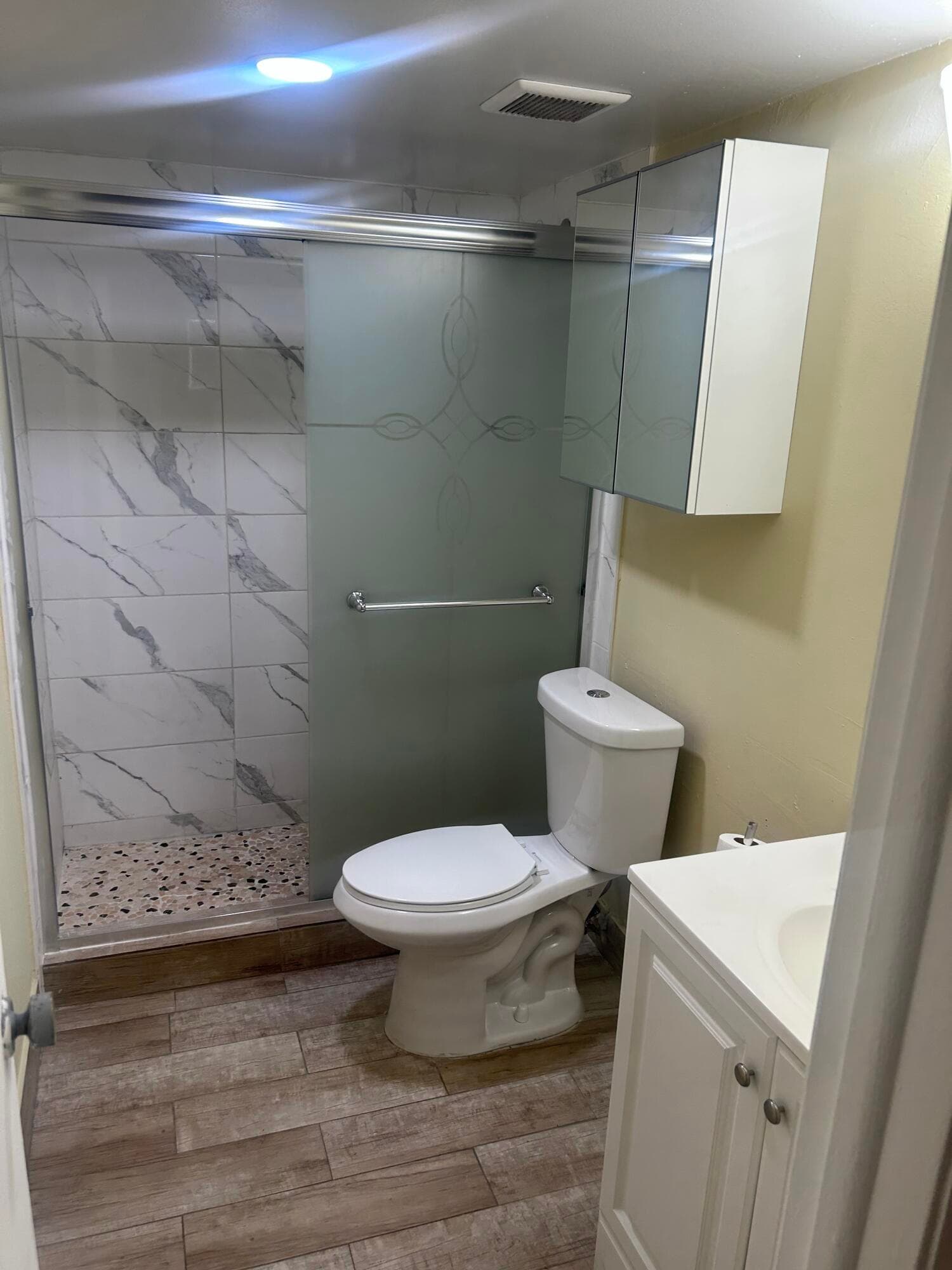 18301 Mediterranean Boulevard, Hialeah, FL 33015 — photo 9 of 16