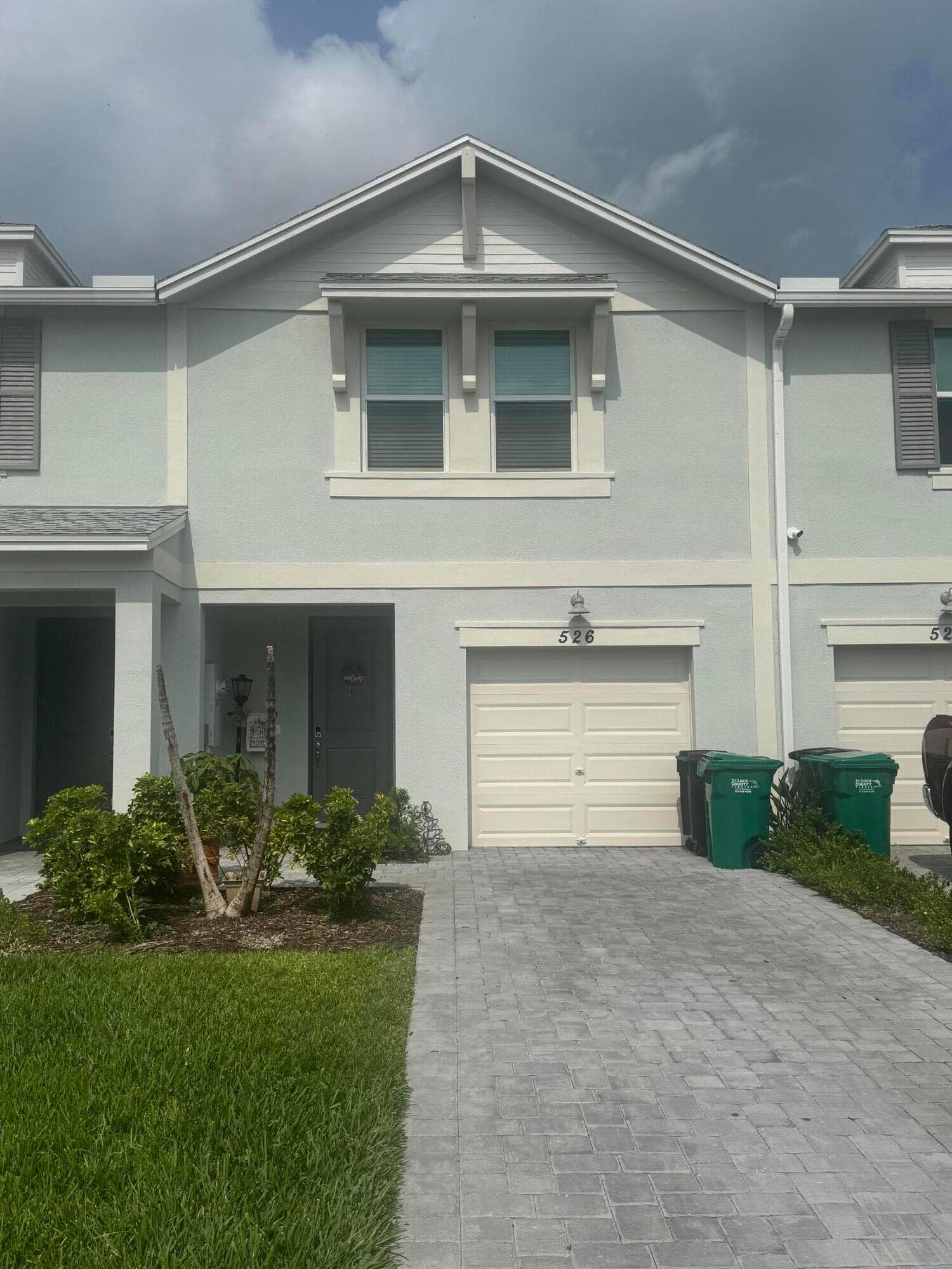 526 Salisbury Circle, Fort Pierce, FL 34982 — photo 1 of 17