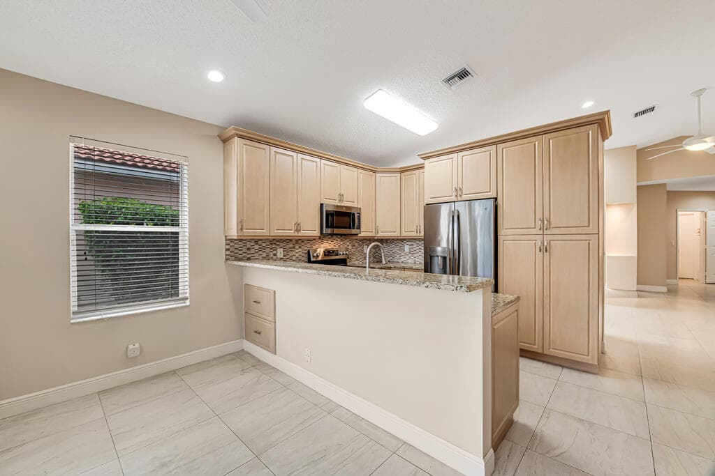 9529 Cherry Blossom Terrace, Boynton Beach, FL 33437 — photo 13 of 46