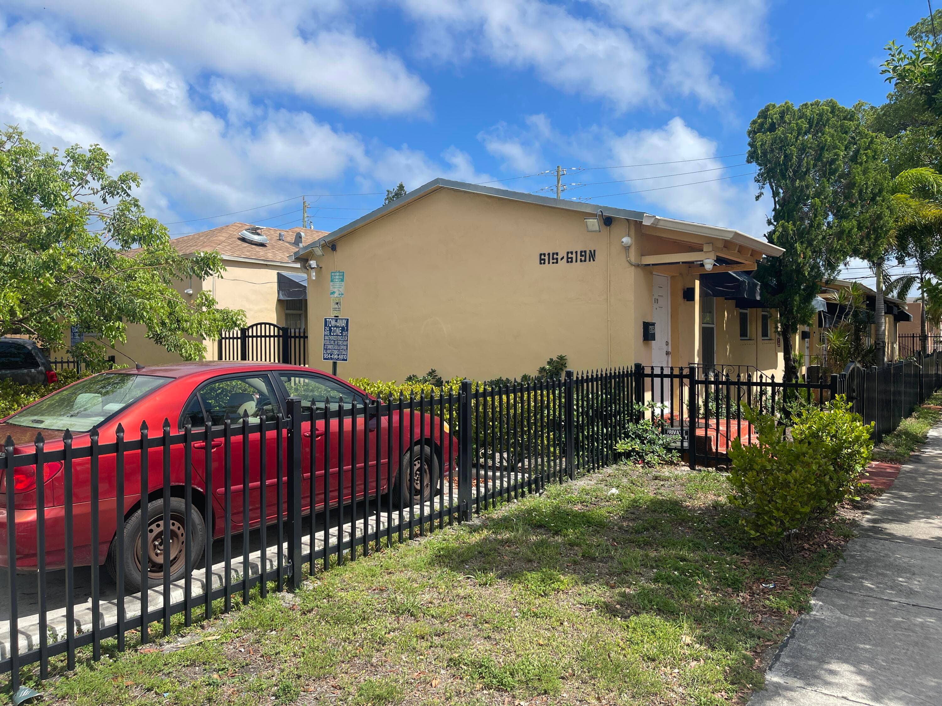 1948 Buchanan Street, Hollywood, FL — photo 4 of 12