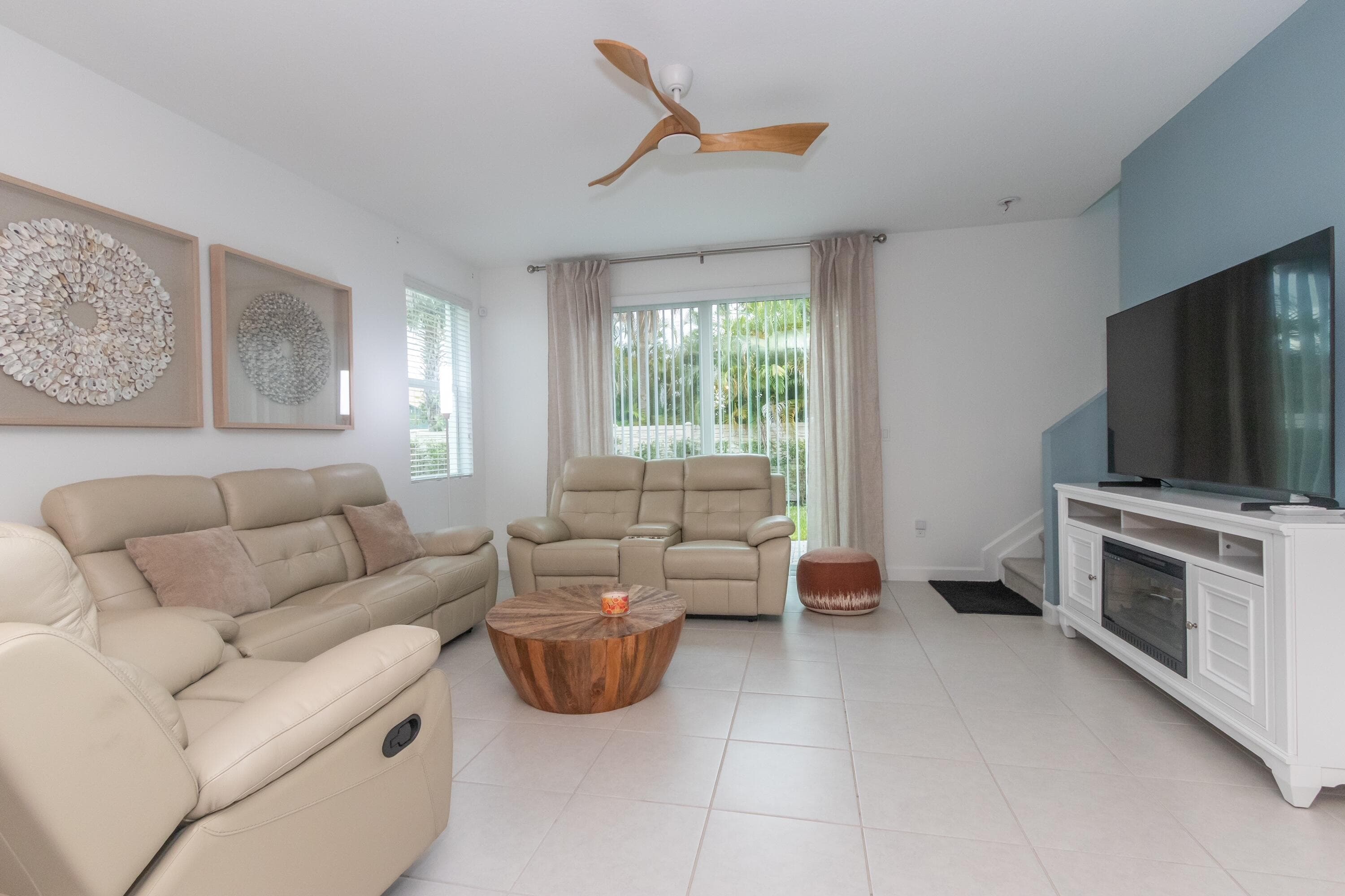 4578 Meyerson Place, Lake Worth, FL 33463 — photo 9 of 16