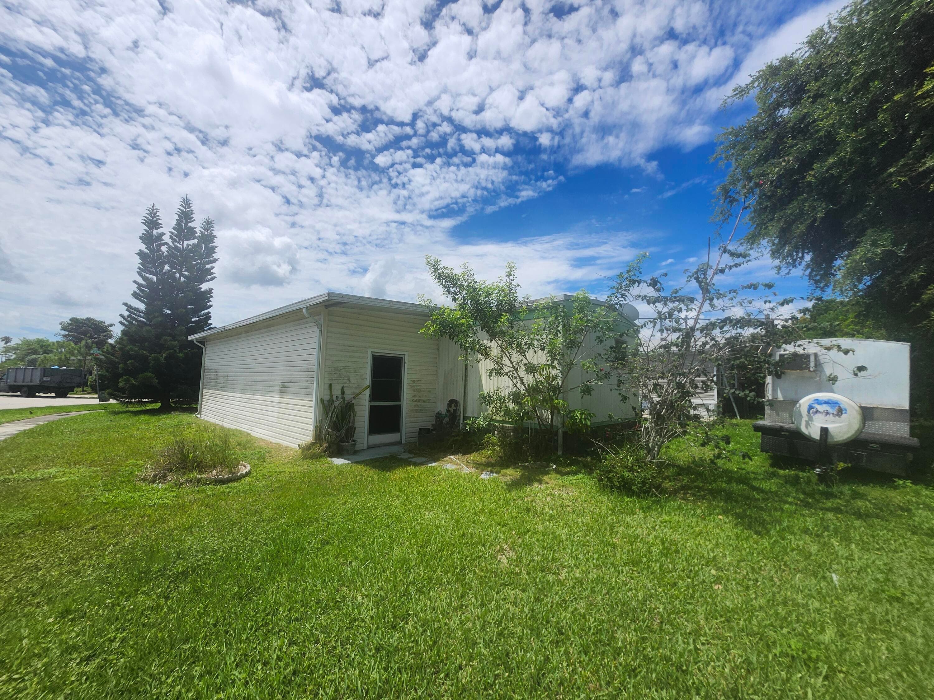 290 NW 218th Way Lot 473, Pembroke Pines, FL 33029 — photo 3 of 16