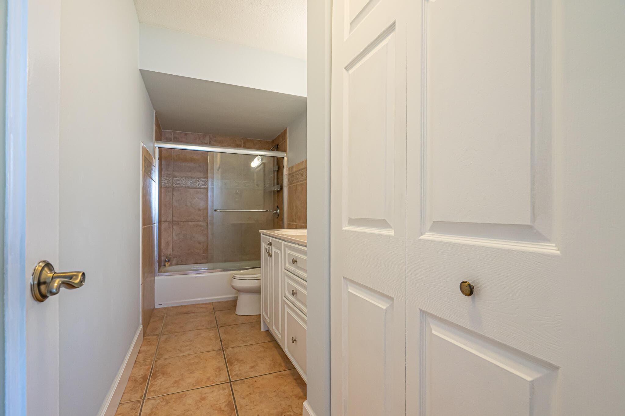 1801 S Ocean Drive Unit 332, Hallandale Beach, FL 33009 — photo 16 of 36