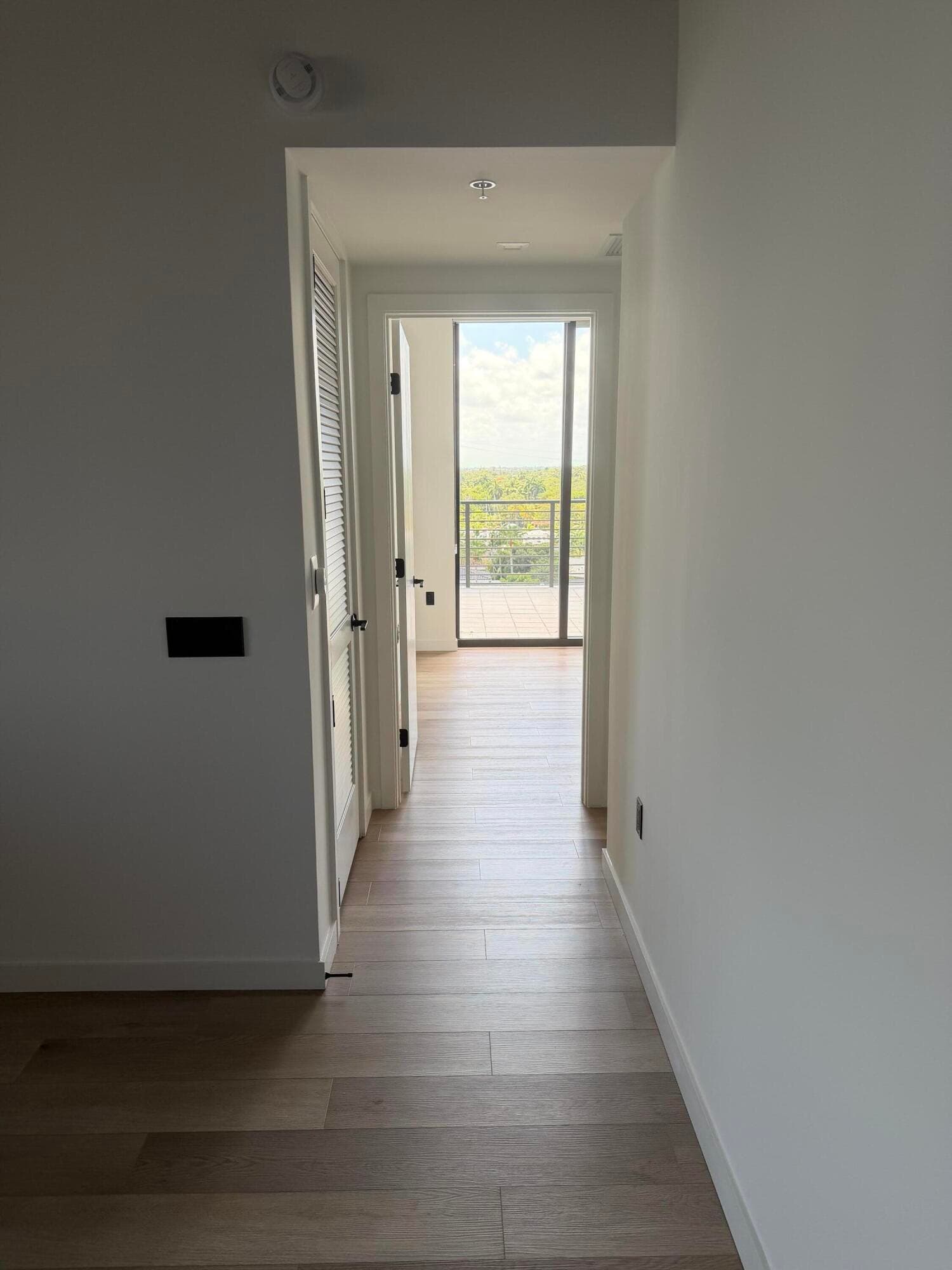 307 SW 5th Street 710, Fort Lauderdale, FL 33315 — photo 4 of 10