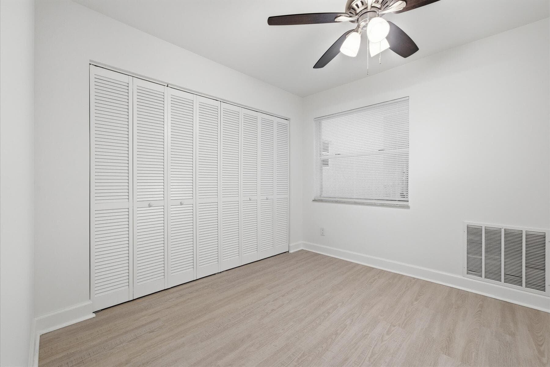 428 Grove Isle Circle 9, Vero Beach, FL 32962 — photo 15 of 22