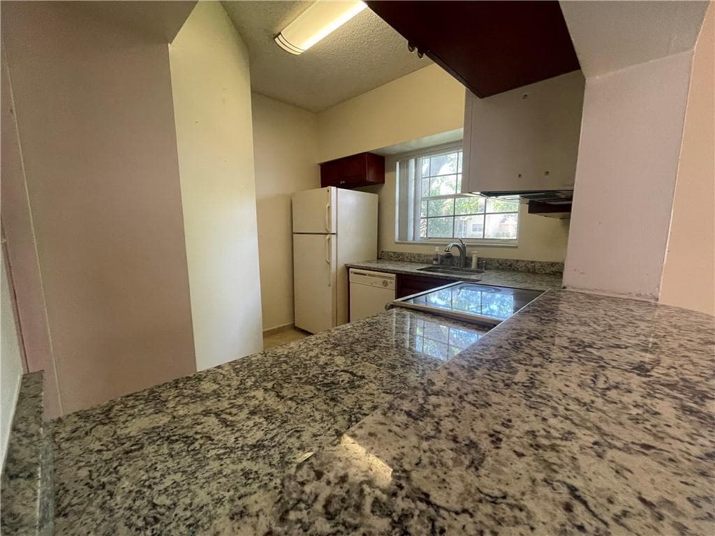 640 Cypress Club Way J12, Deerfield Beach, FL 33064 — photo 5 of 34