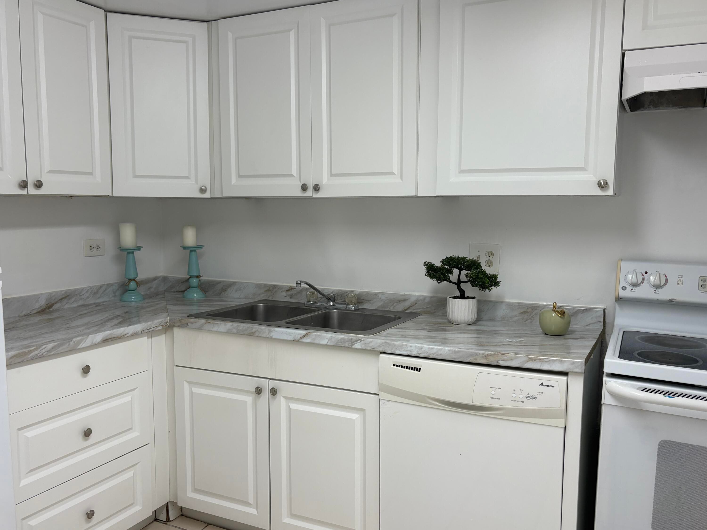 3720 Inverrary Drive 1h, Lauderhill, FL 33319 — photo 6 of 24