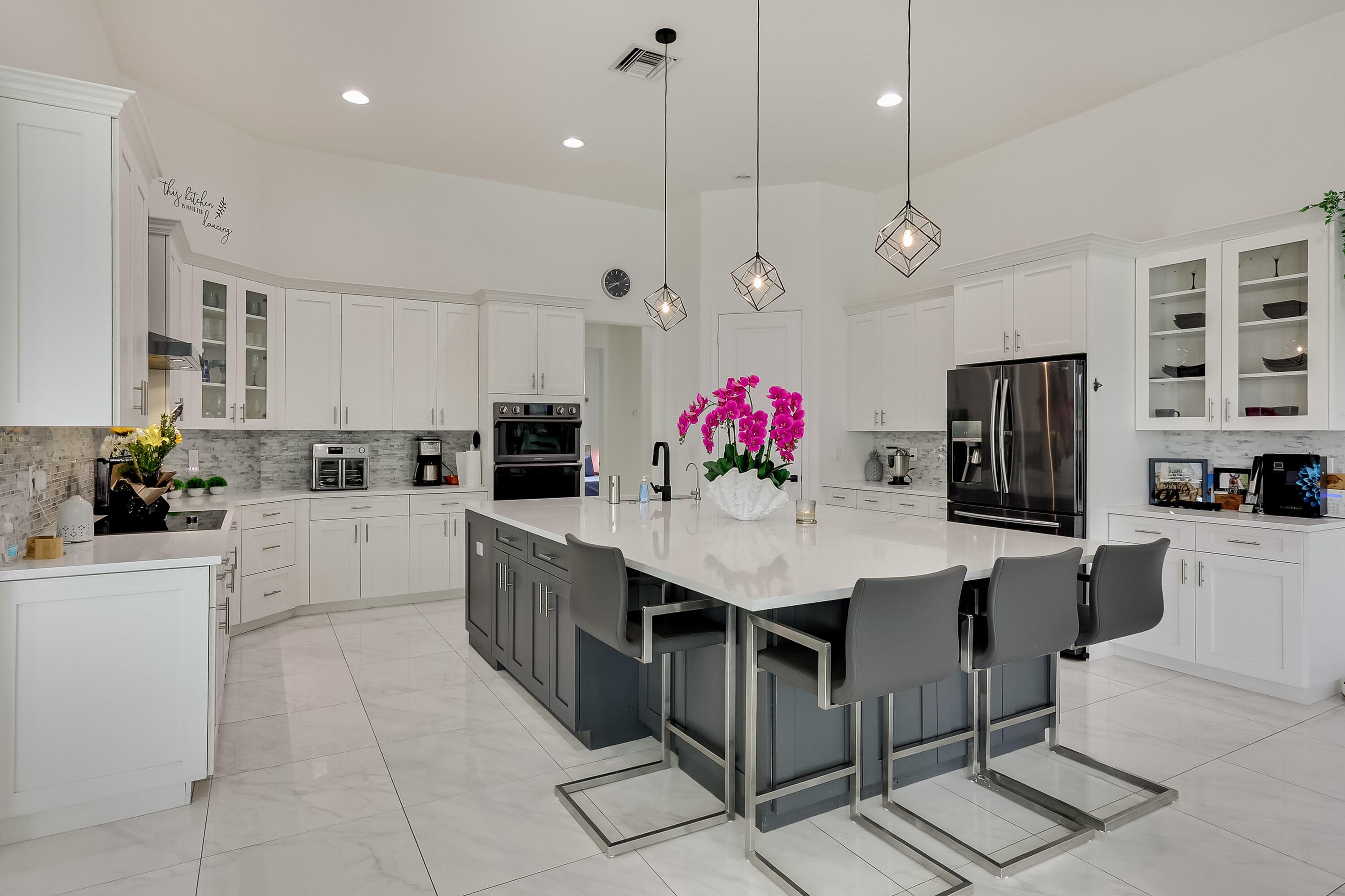 142 Brynhurst Court, West Palm Beach, FL 33413 — photo 9 of 43