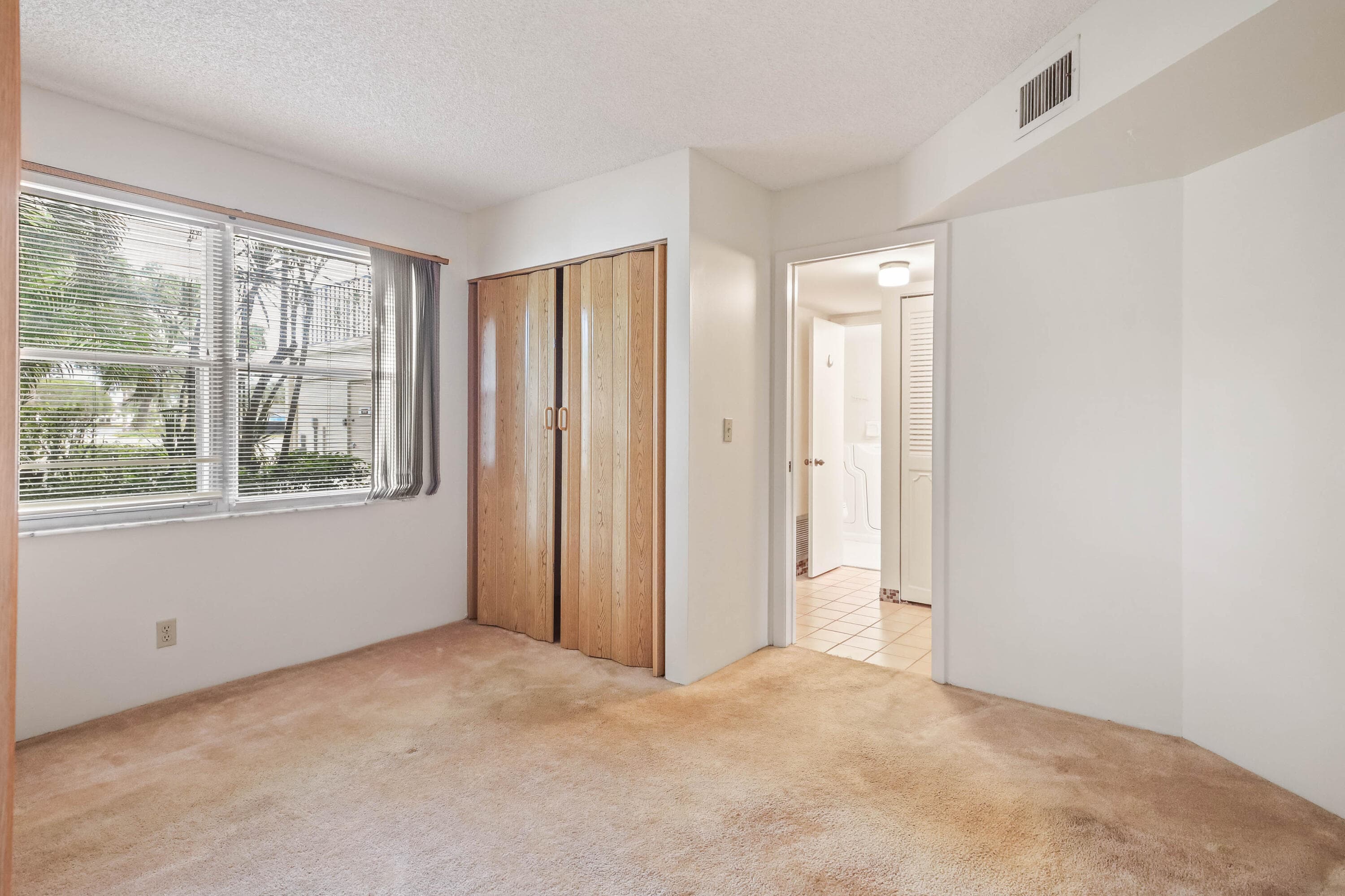 3951 Via Poinciana 112, Lake Worth, FL 33467 — photo 21 of 44