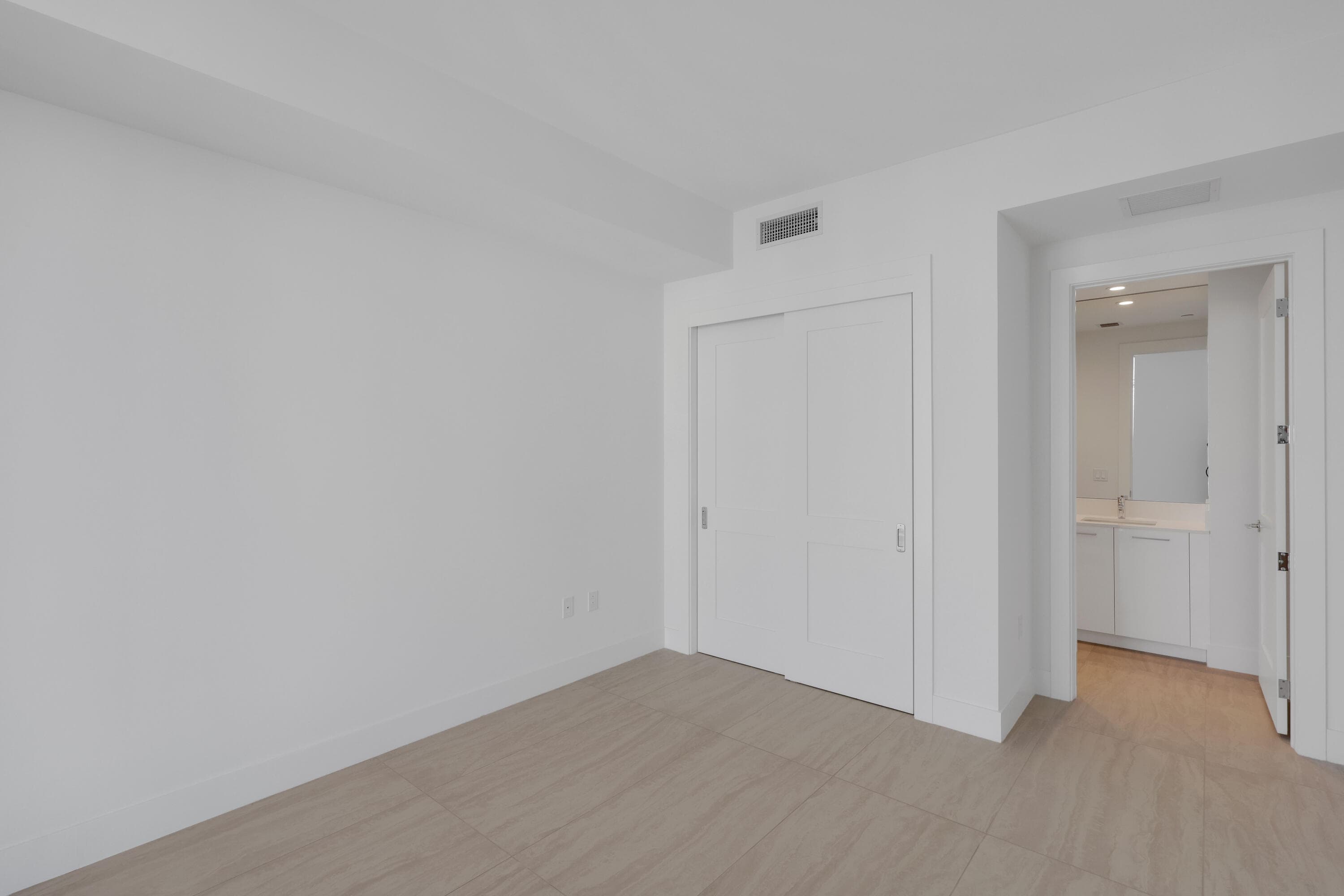 151 N Seabreeze Boulevard 903, Fort Lauderdale, FL 33304 — photo 18 of 31