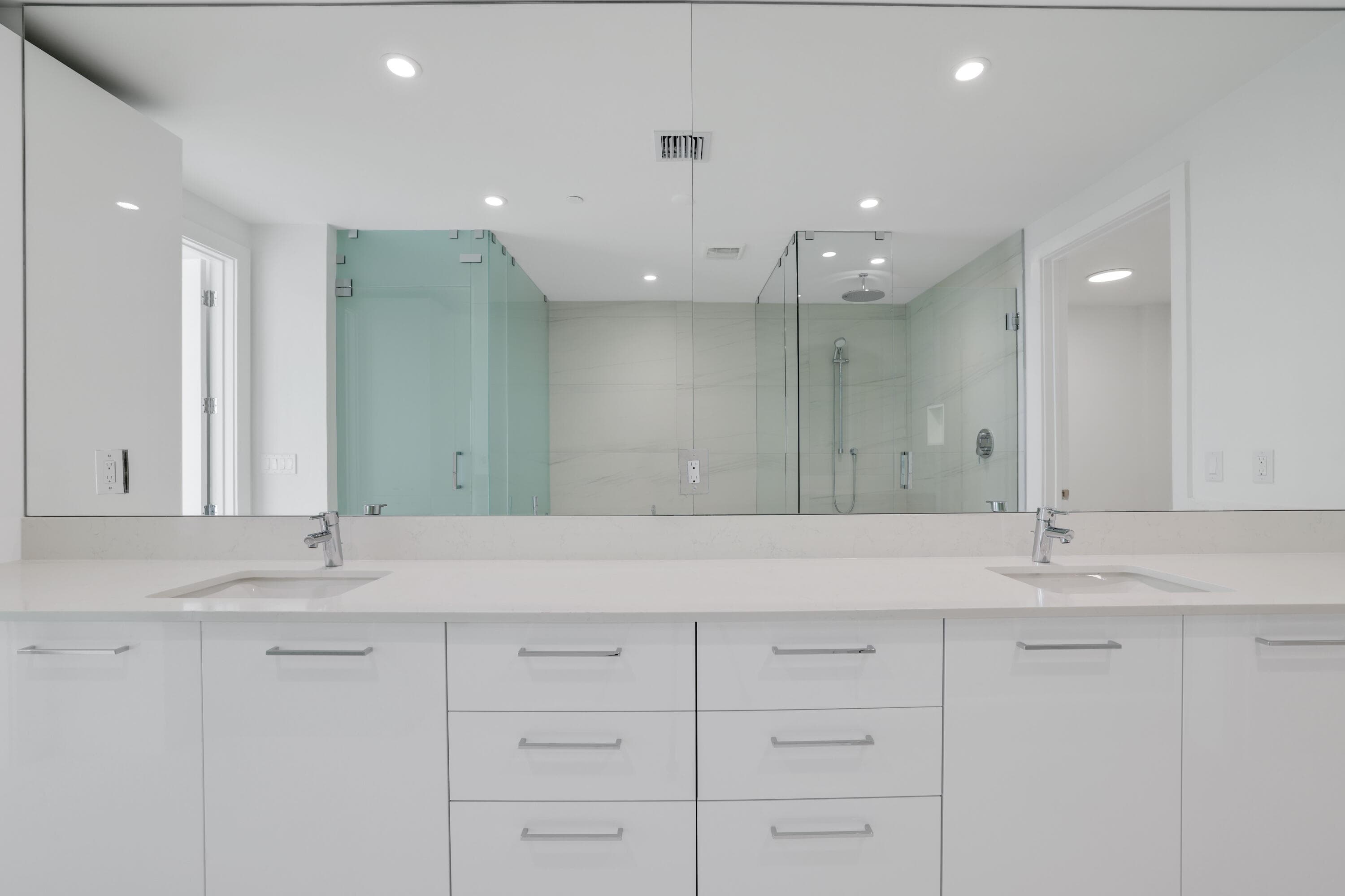 153 N Seabreeze Boulevard 1001, Fort Lauderdale, FL 33304 — photo 18 of 33