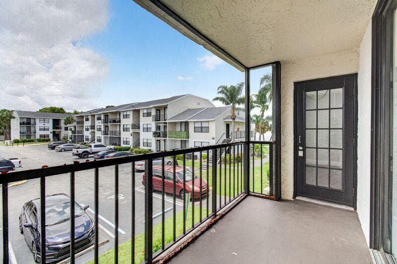 728 Executive Center Drive 29, West Palm Beach, FL 33401 — photo 31 of 49