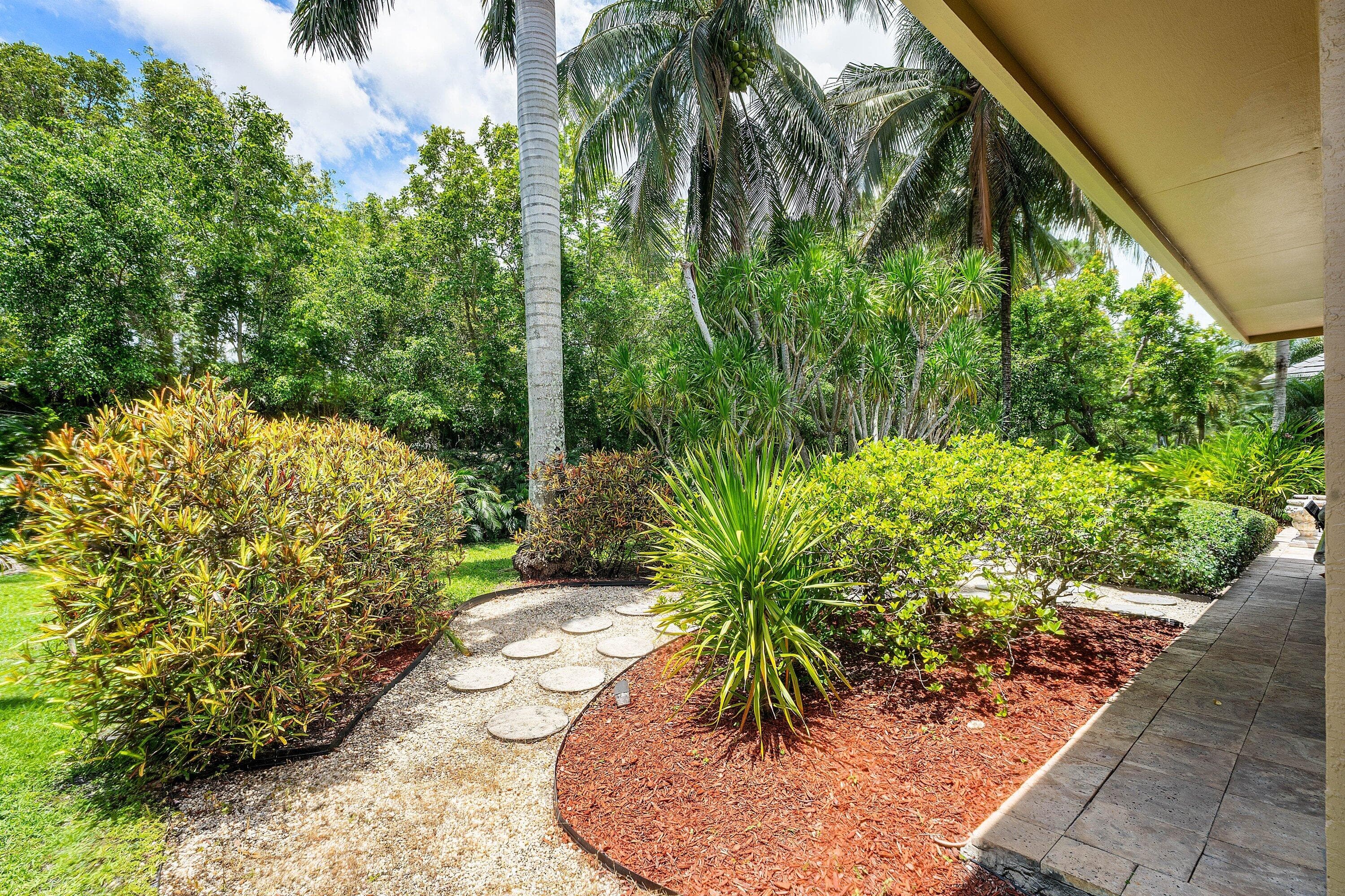 10380 Trianon Place, Wellington, FL 33449 — photo 43 of 61
