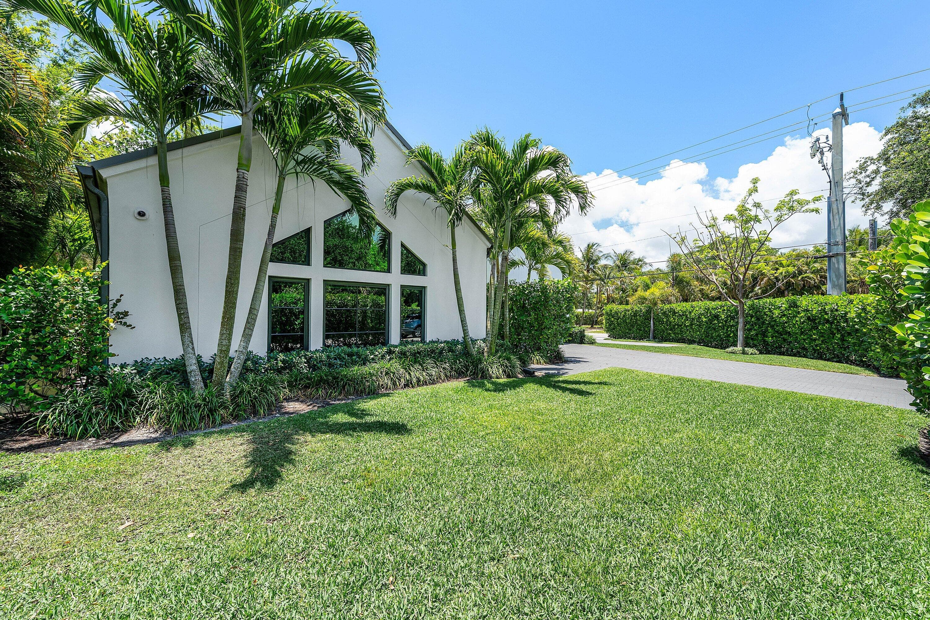 1275 N Swinton Avenue, Delray Beach, FL 33444 — photo 15 of 95
