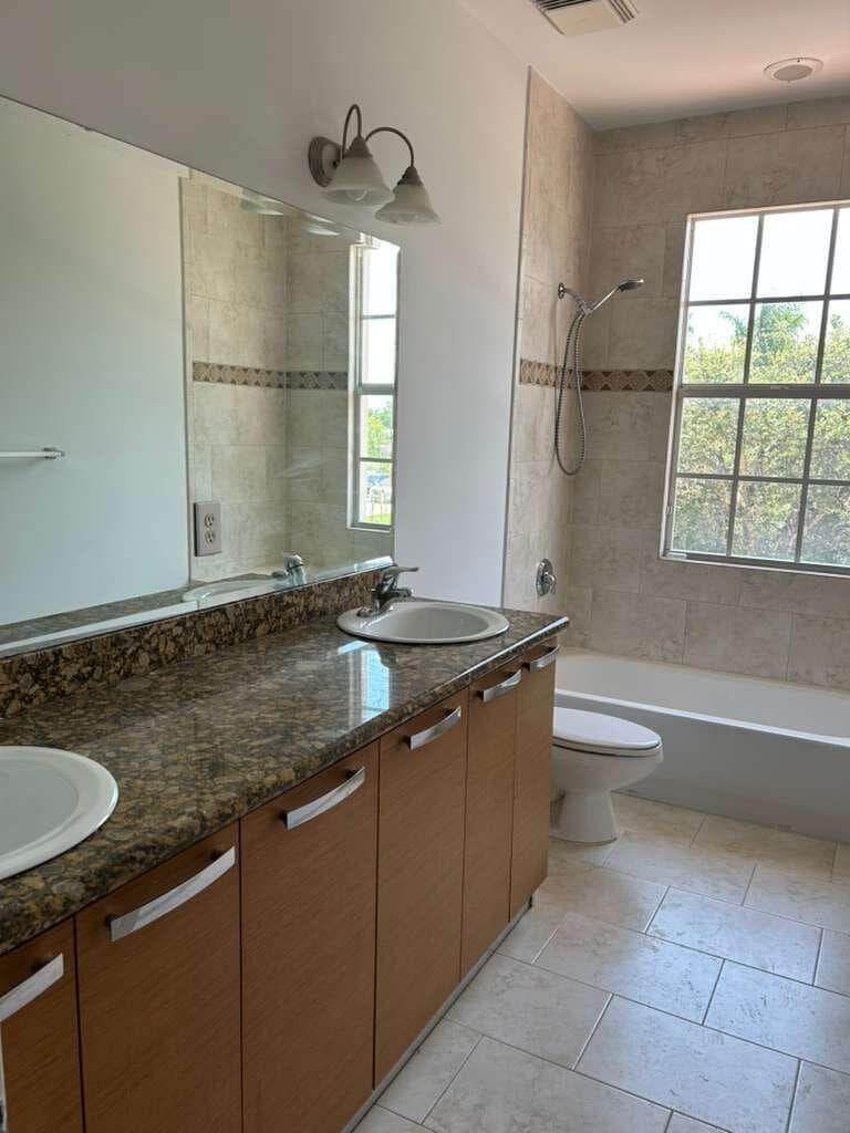 2212 Van Buren Street, Hollywood, FL 33020 — photo 8 of 13
