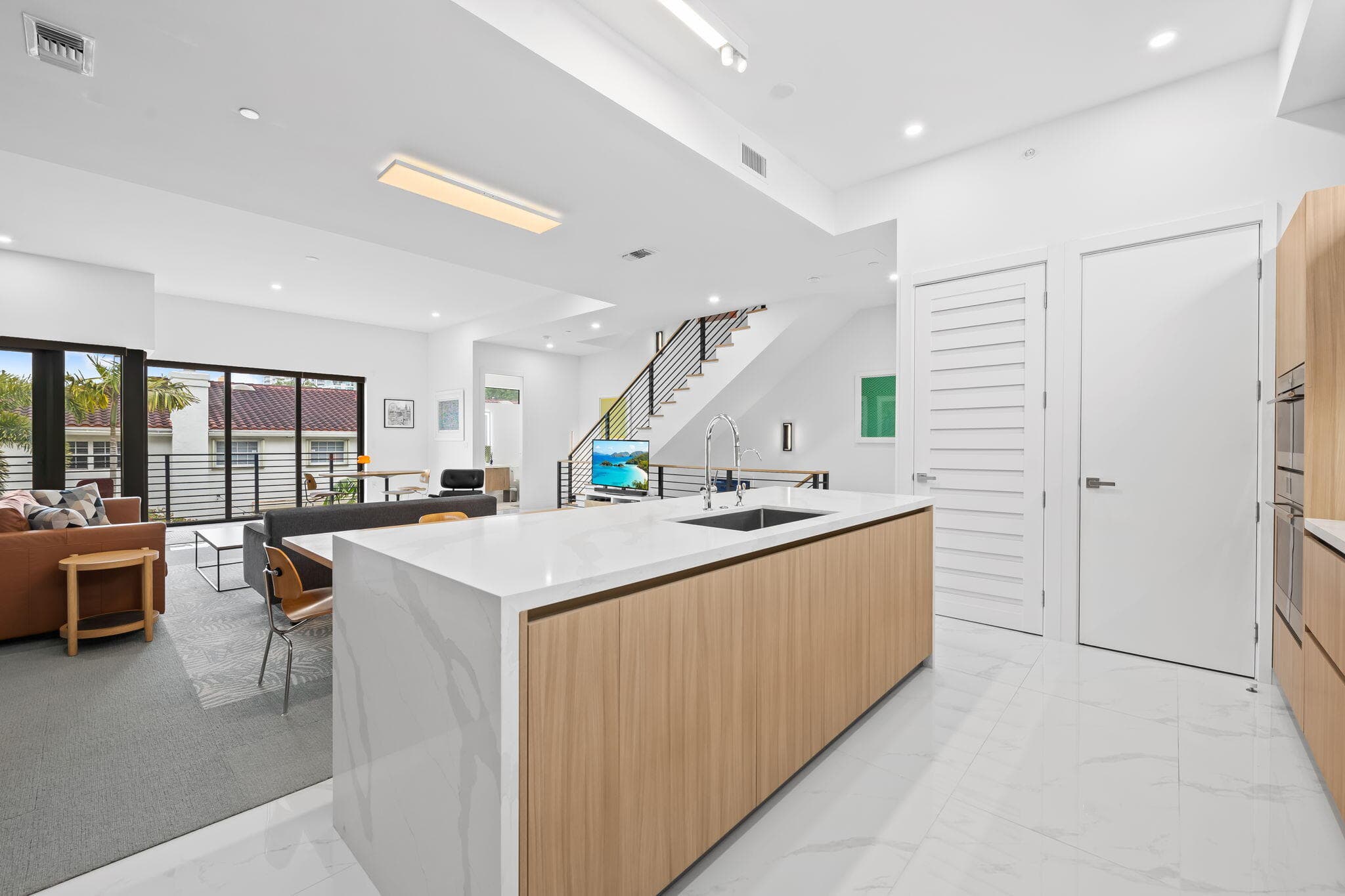 818 NE 2nd Street, Fort Lauderdale, FL 33301 — photo 15 of 45