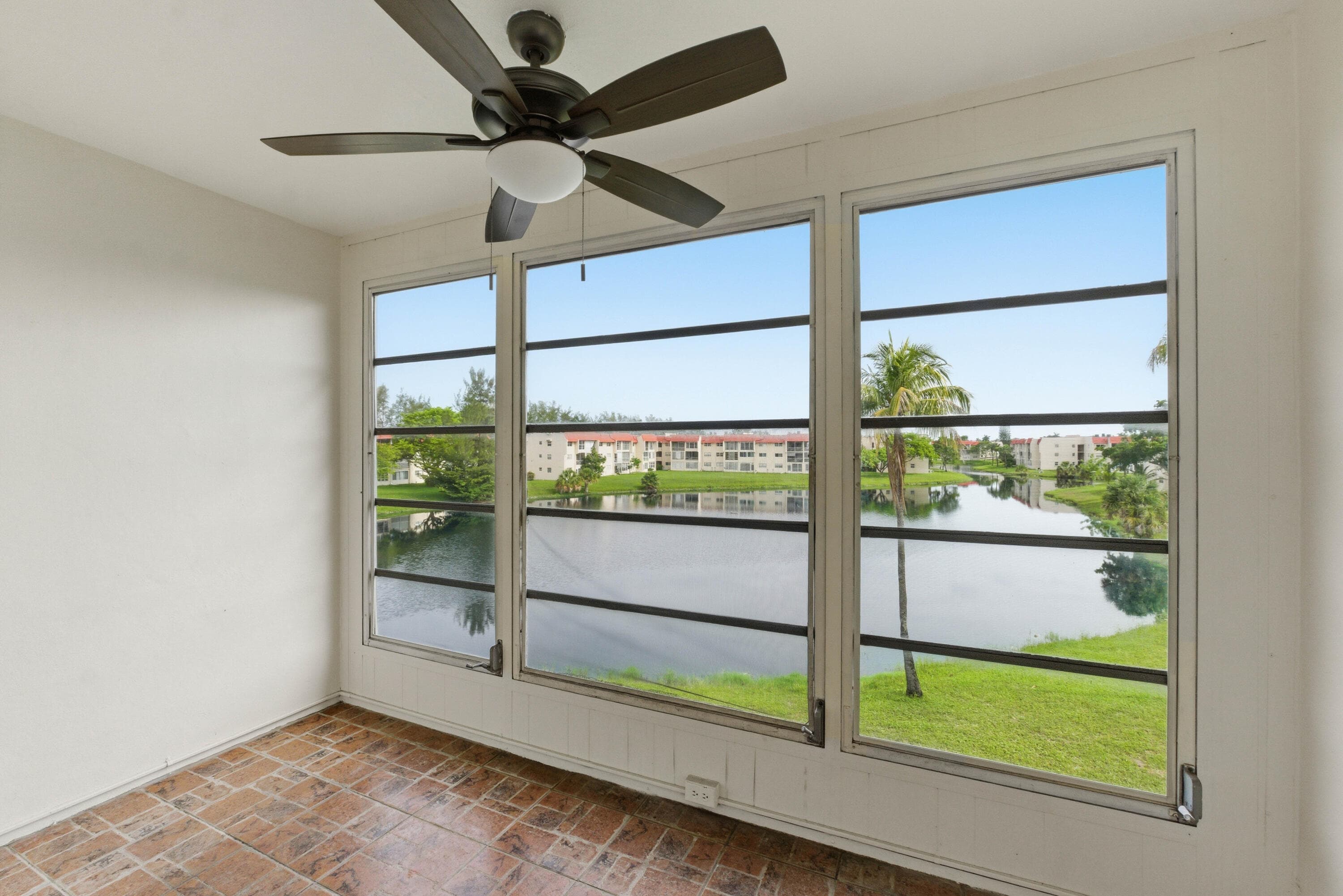 2651 E Sunrise Lakes Drive E 308, Sunrise, FL 33322 — photo 4 of 13