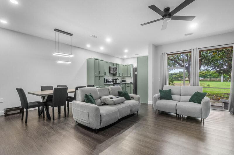 357 River Bluff Lane, Royal Palm Beach, FL 33411 — photo 10 of 30