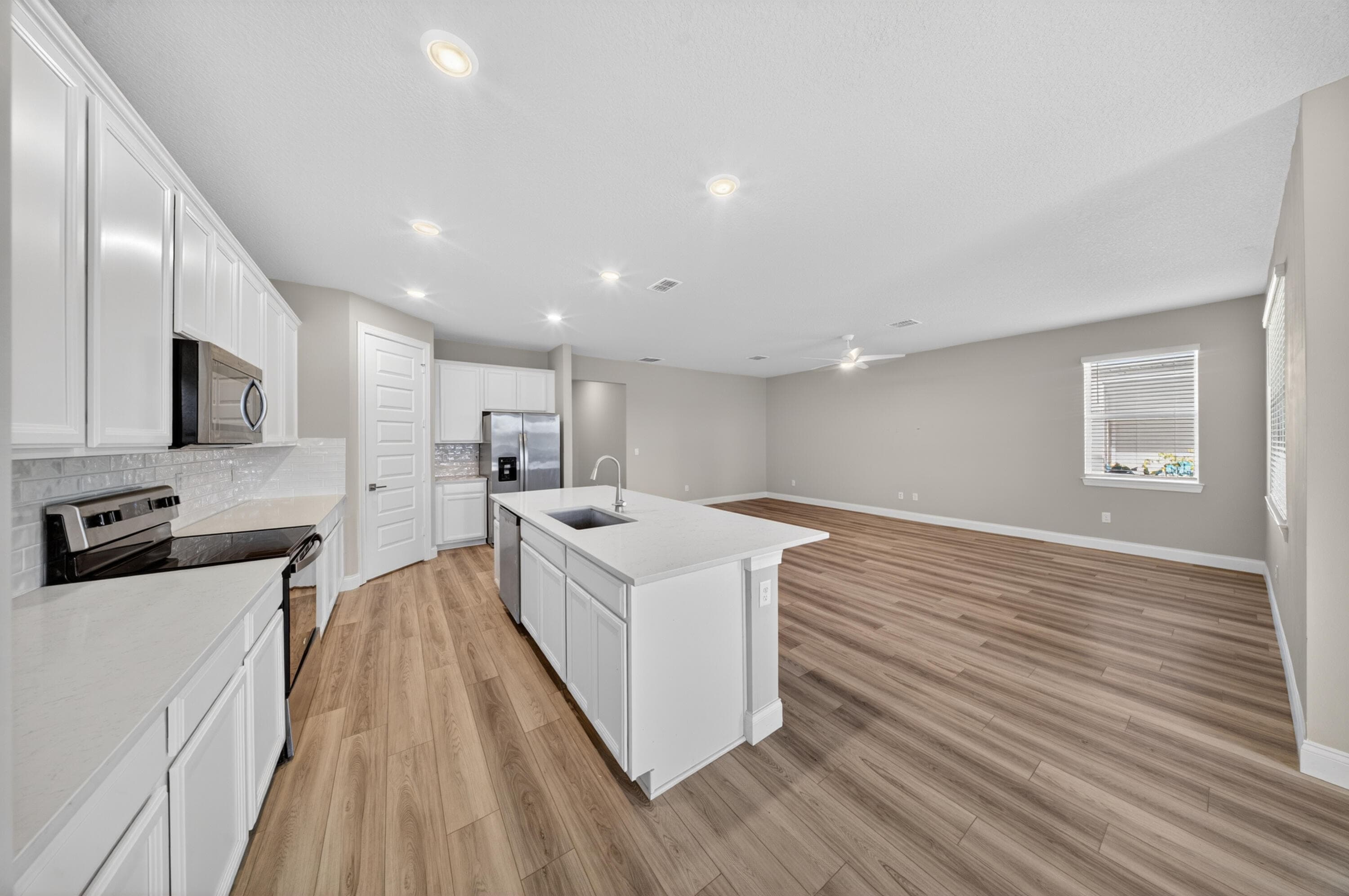 6632 NW Cloverdale Avenue, Port St. Lucie, FL 34987 — photo 13 of 35