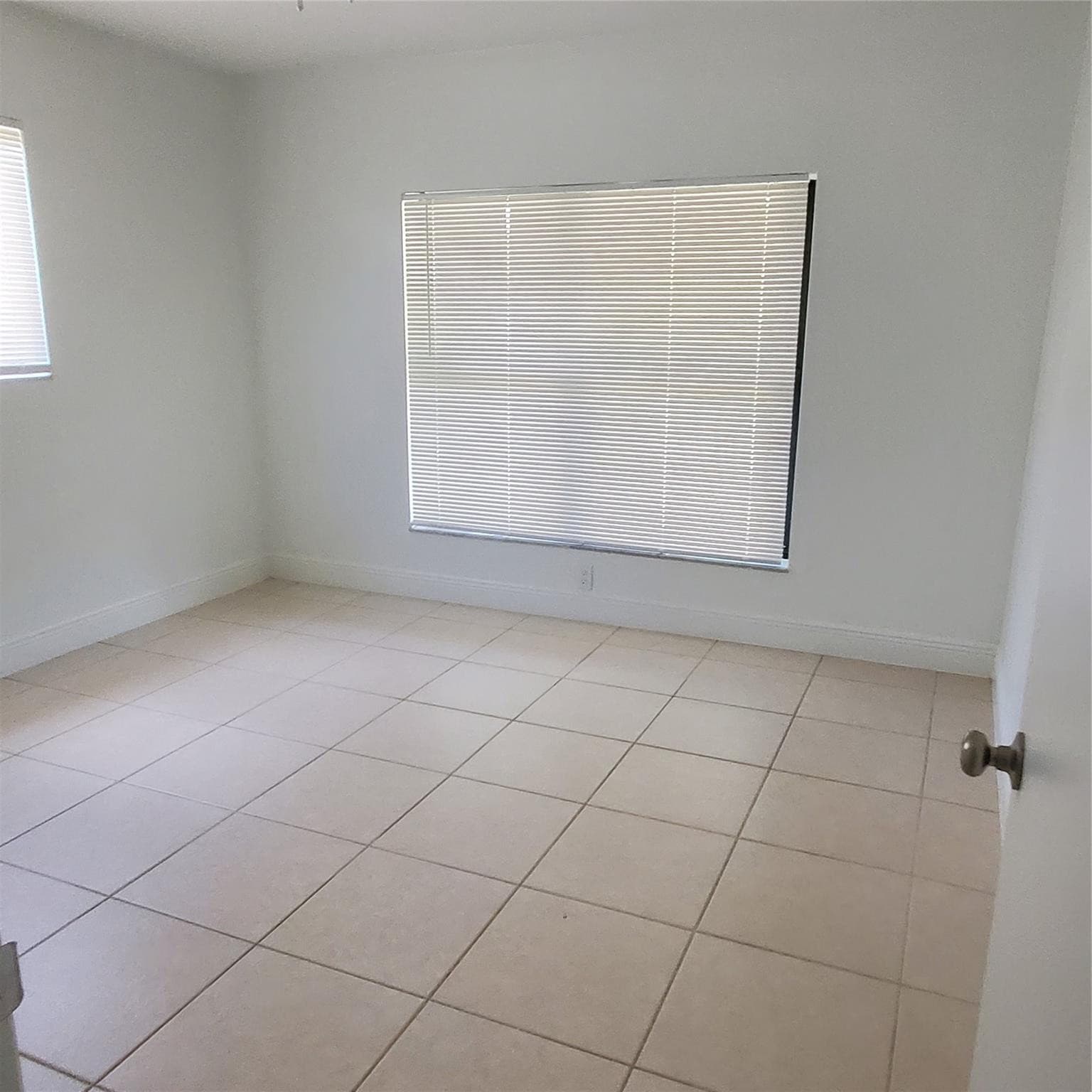 1421 NW 114th Avenue, Pembroke Pines, FL 33026 — photo 14 of 25