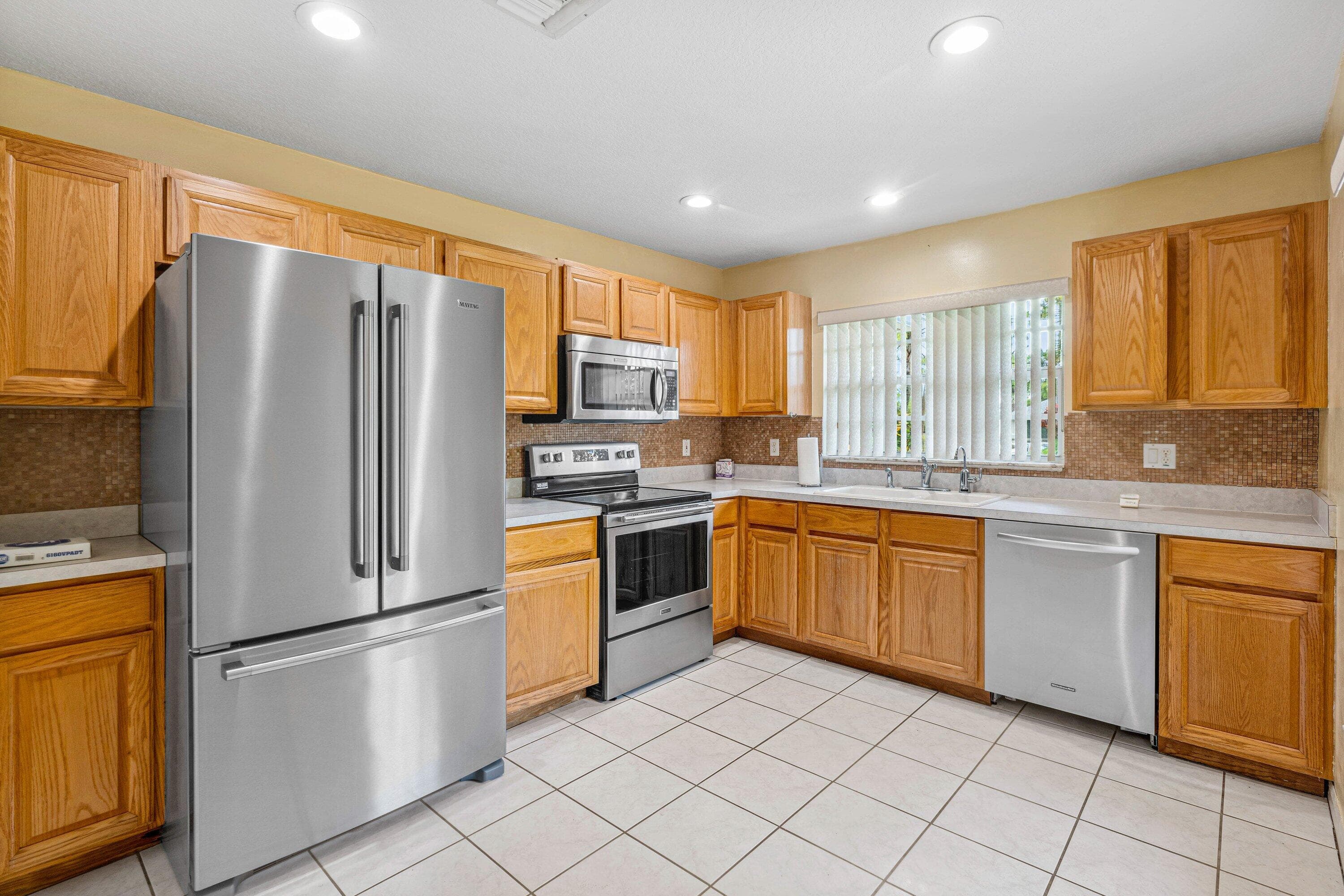 15592 99th Street N, West Palm Beach, FL 33412 — photo 10 of 38