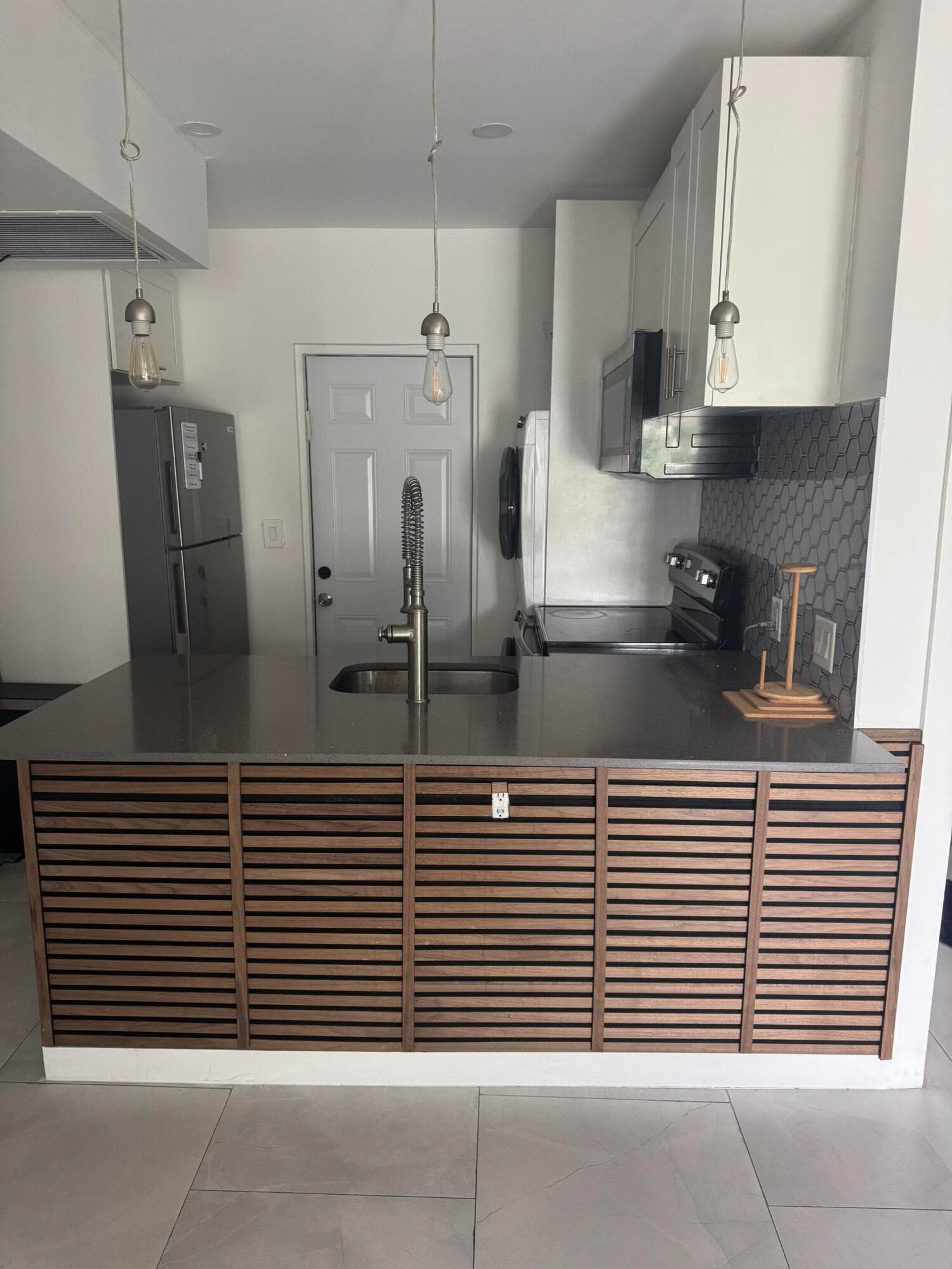 2201 Greene Street 2, Hollywood, FL 33020 — photo 4 of 9